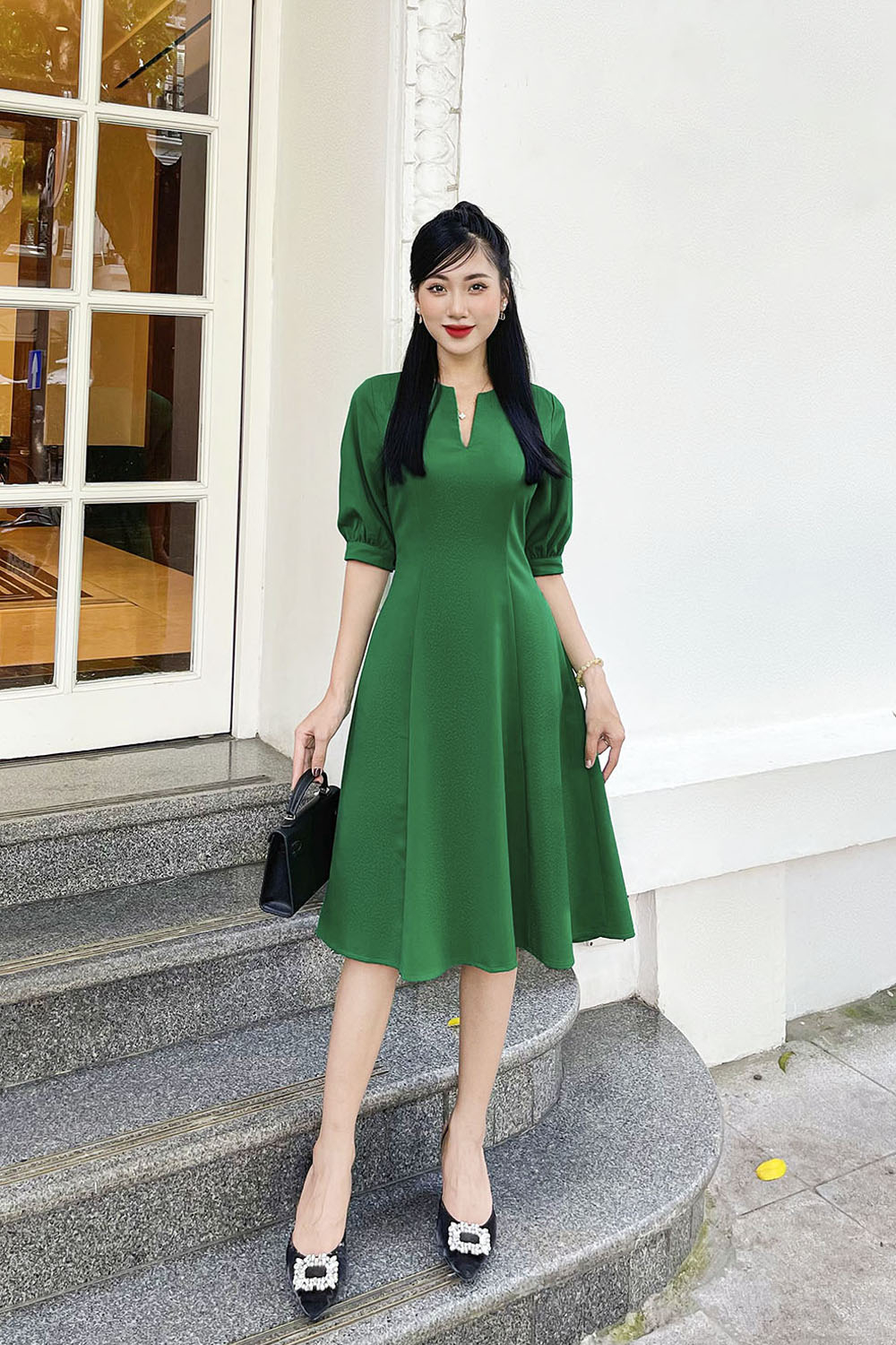 Đầm công sở dáng xòe màu xanh