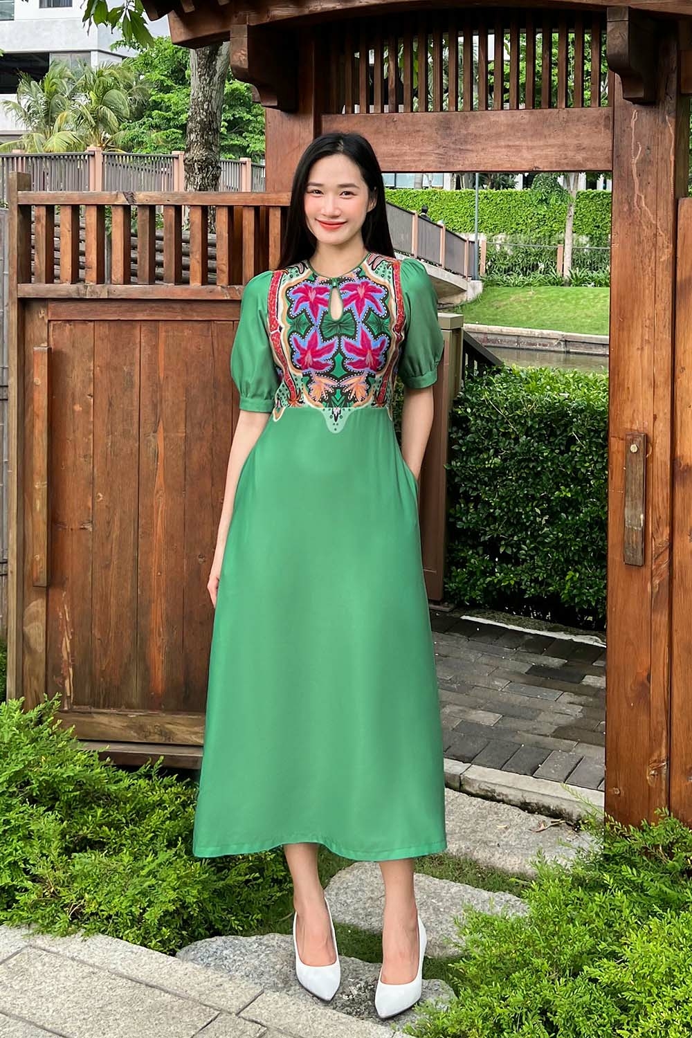 Đầm công sở dáng dài phối họa tiết