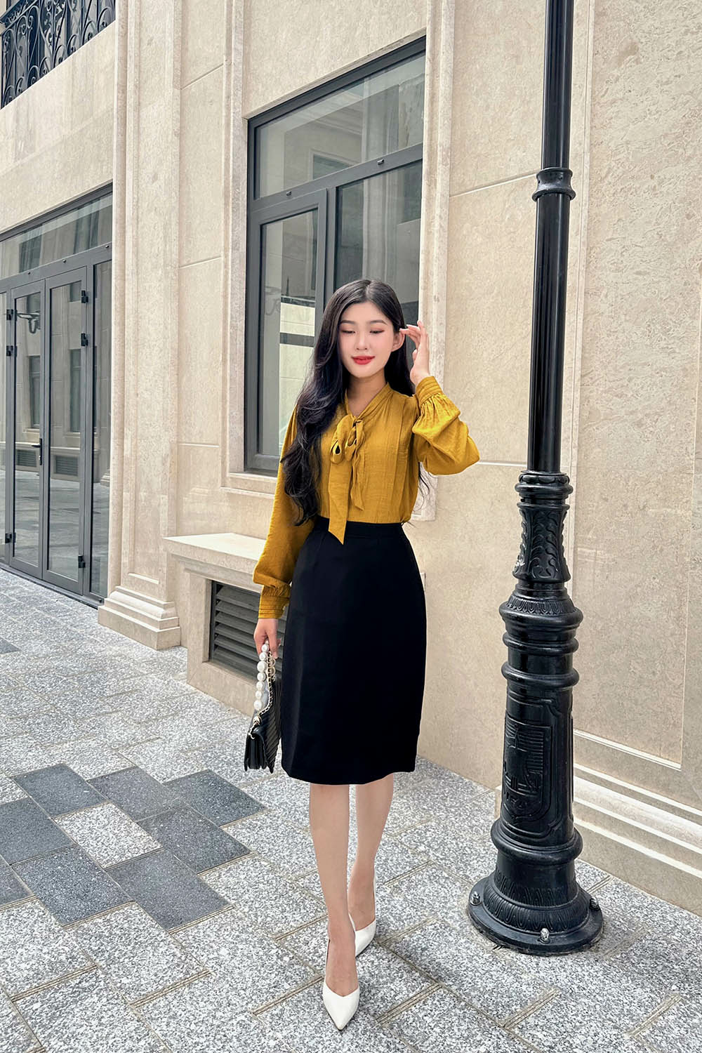 Chân váy bút chì công sở màu đen