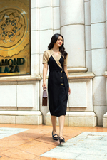 Đầm đen phối màu cổ vest ôm body kèm thắt lưng