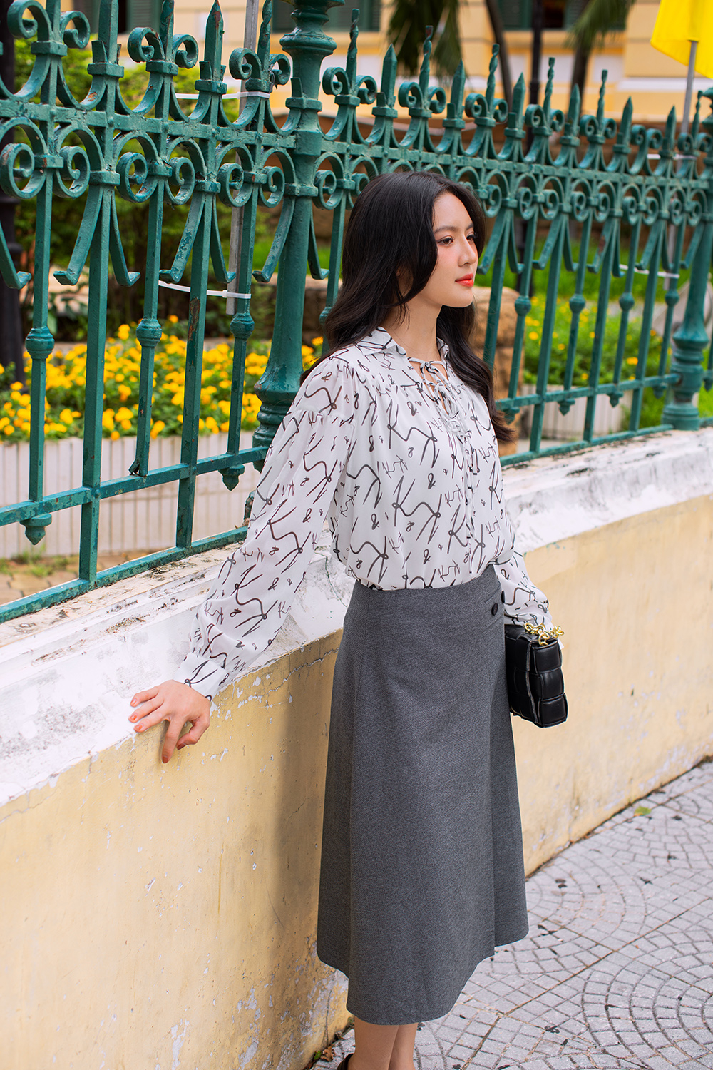 Áo sơ mi công sở nữ cách điệu