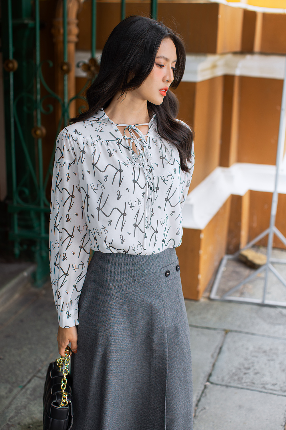 Áo sơ mi công sở nữ cách điệu