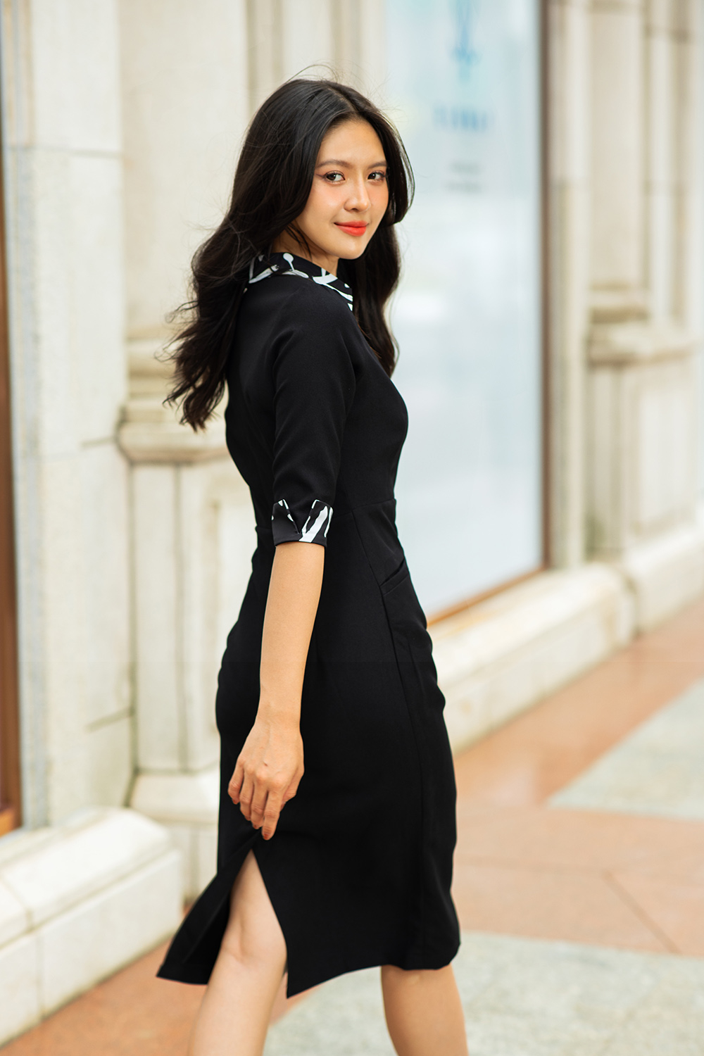 Đầm đen phối màu cổ sơ mi dáng ôm body