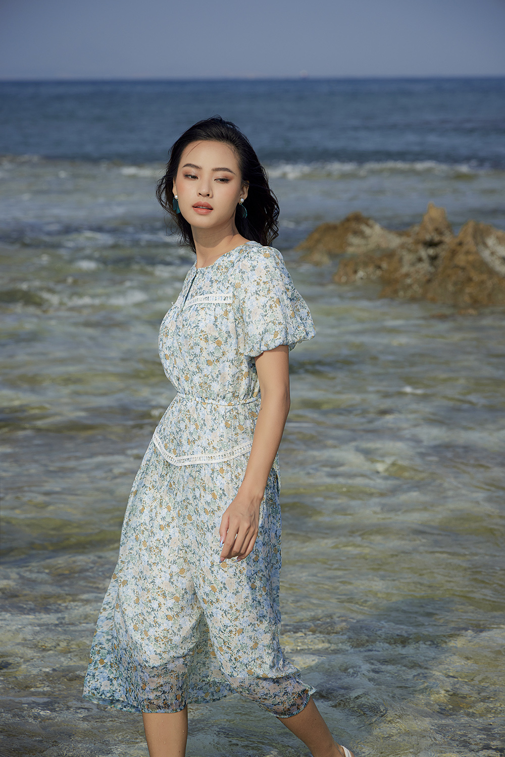 Tuyển chọn 999 mẫu váy hoa nhí đi biển được yêu thích nhất!