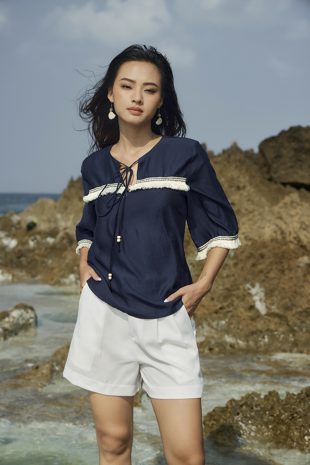 Áo kiểu nữ tay lỡ phối viền