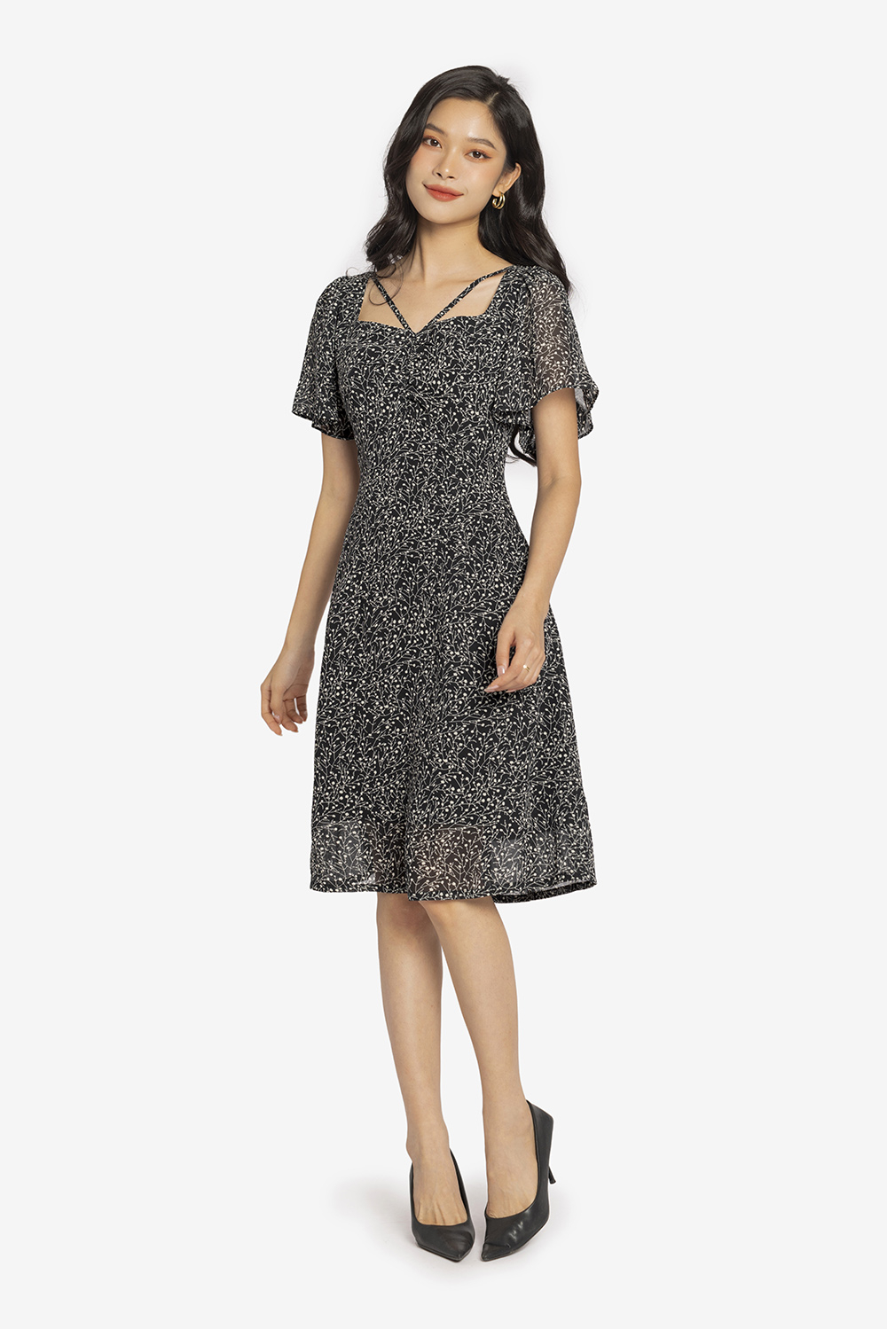 Đầm hoa nhí dáng xòe nhẹ cổ vuông