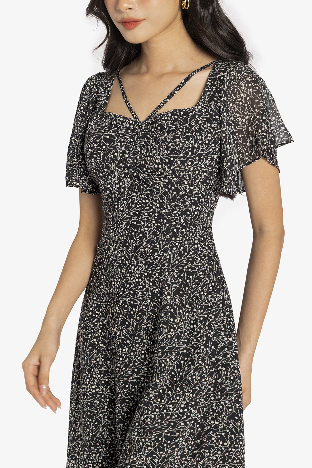 Đầm hoa nhí dáng xòe nhẹ cổ vuông