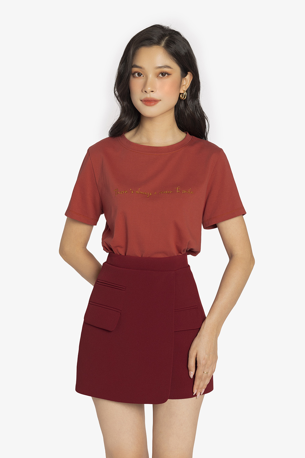 Áo thun nữ tay ngắn cổ tròn basic