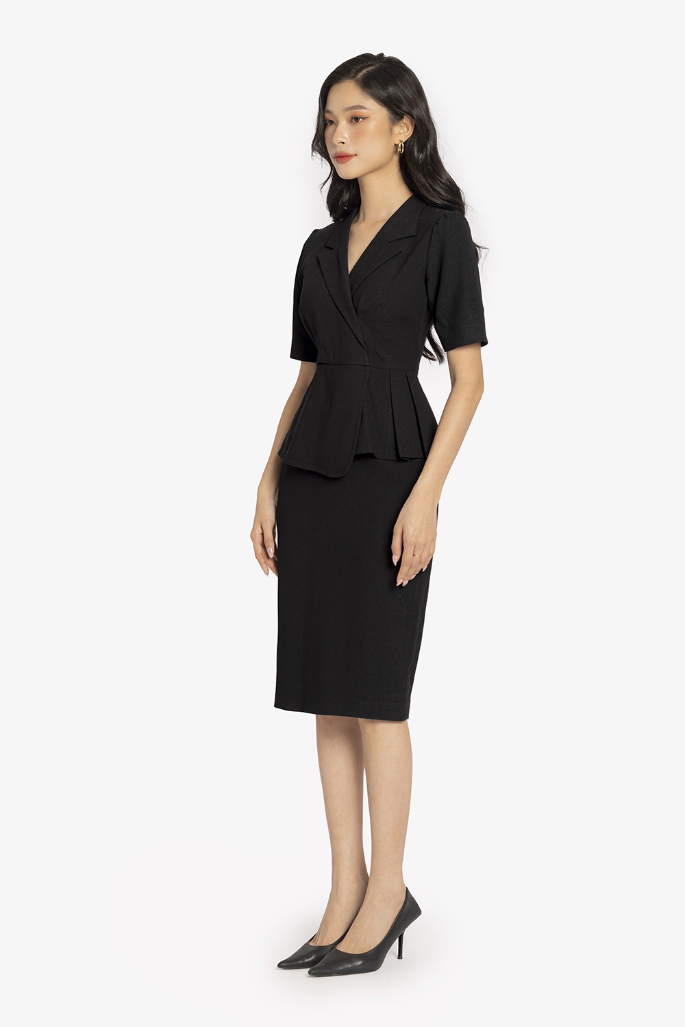 Đầm công sở peplum màu đen dáng ôm