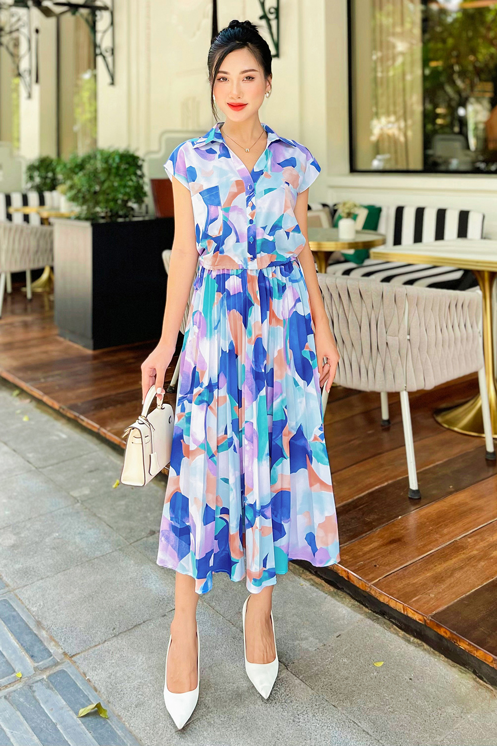 Chân váy xòe xếp ly dáng midi