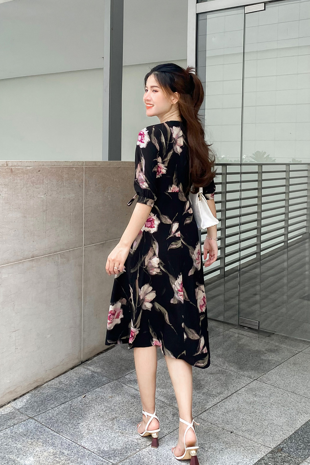 Đầm hoa công sở dáng chữ A