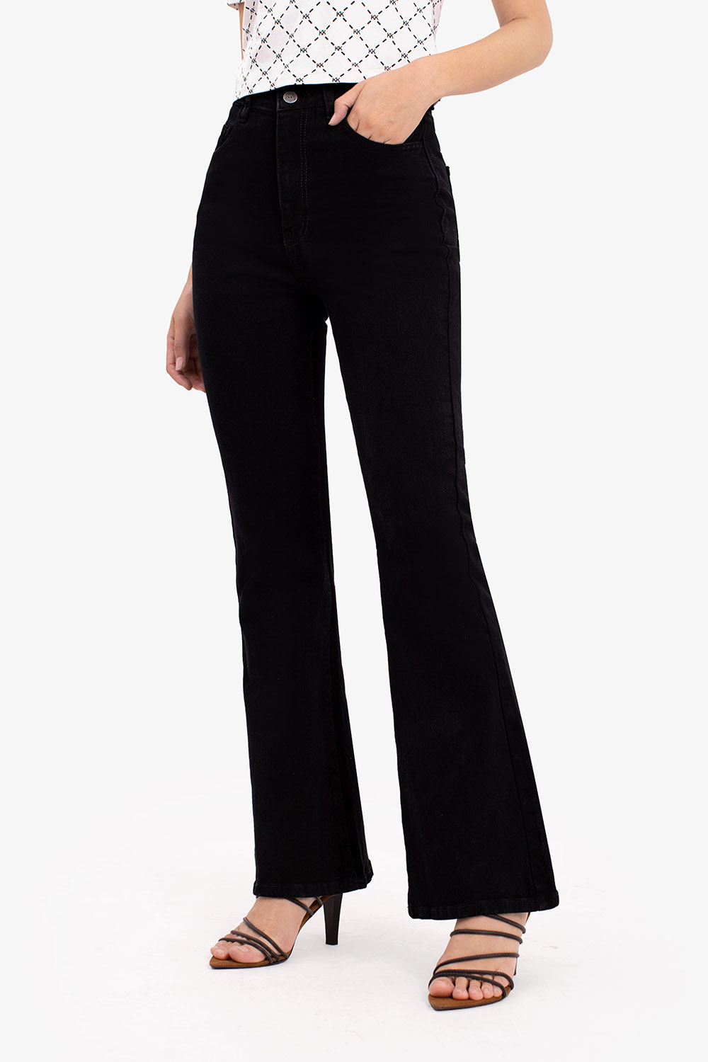 Quần jeans dài lưng cao ống loe màu đen