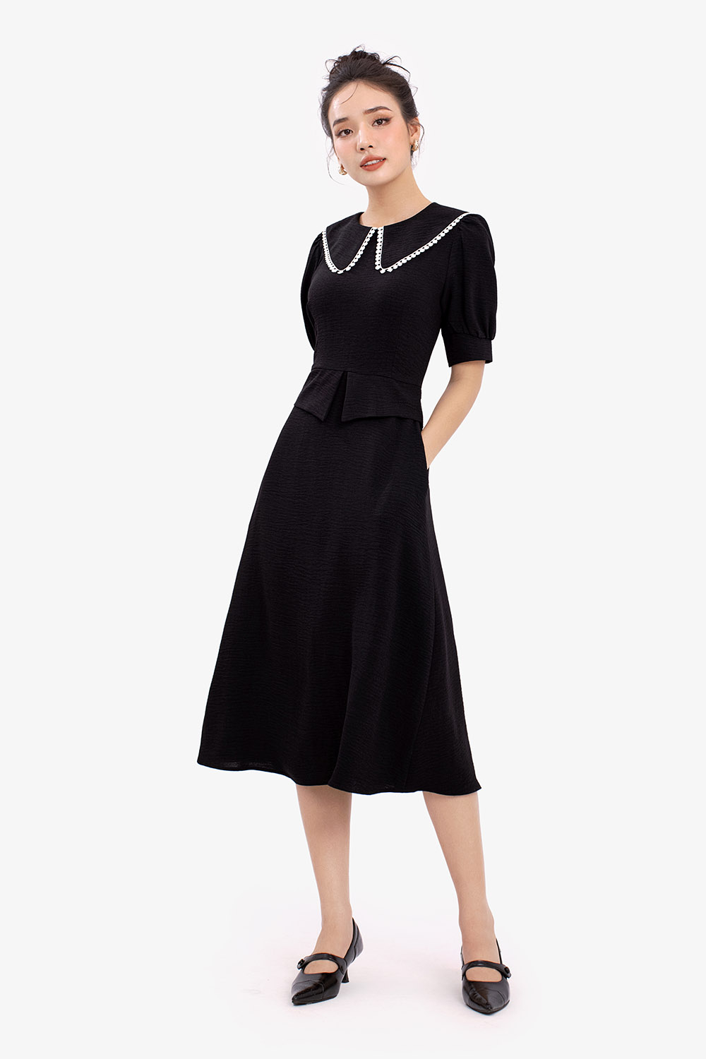 Đầm xòe dáng peplum cổ sen cách điệu