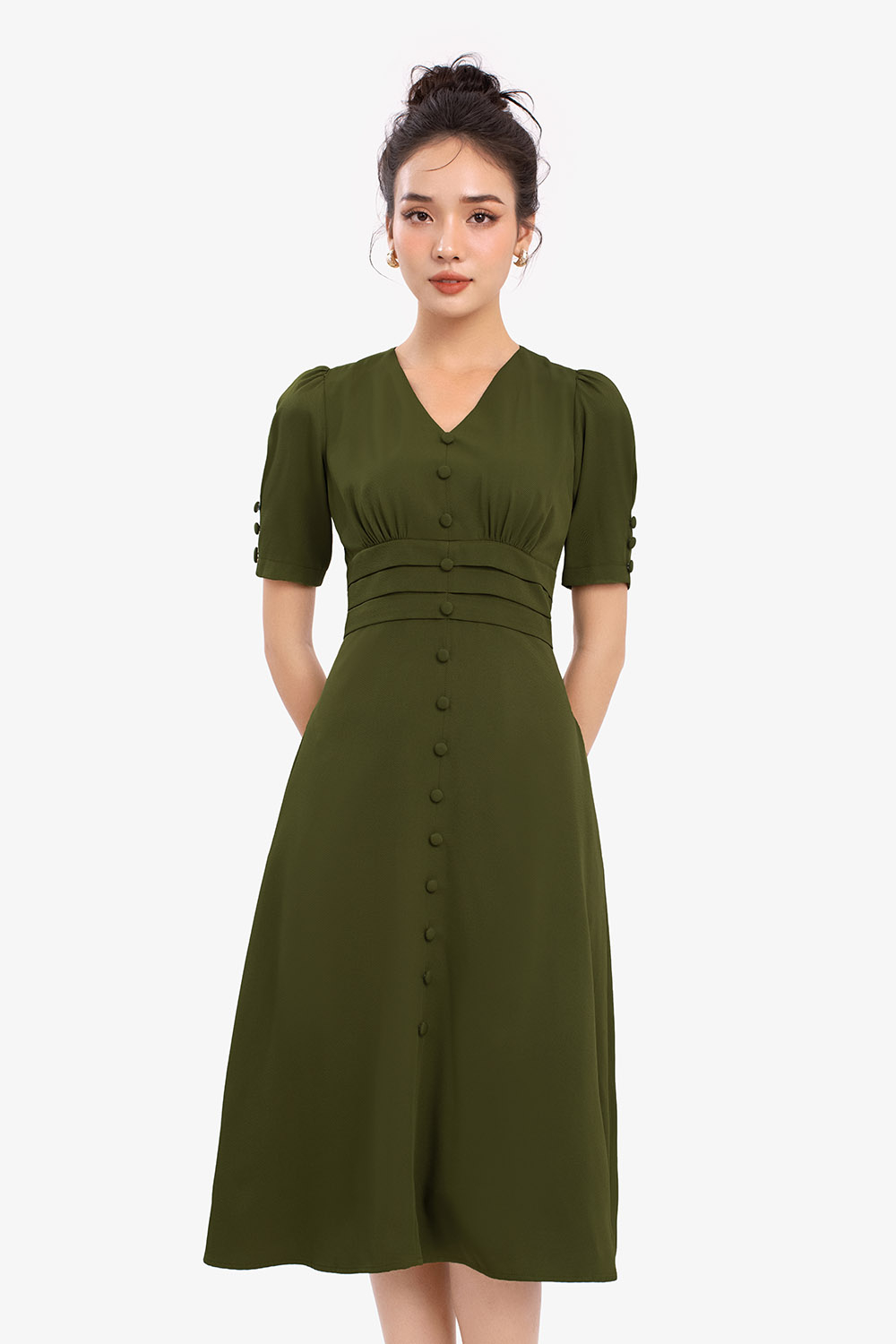 Đầm liền công sở nữ dáng xòe phối nút