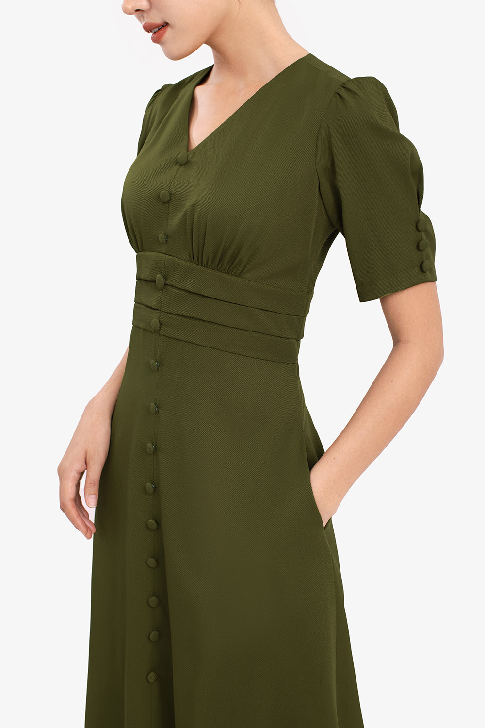 Đầm liền công sở nữ dáng xòe phối nút