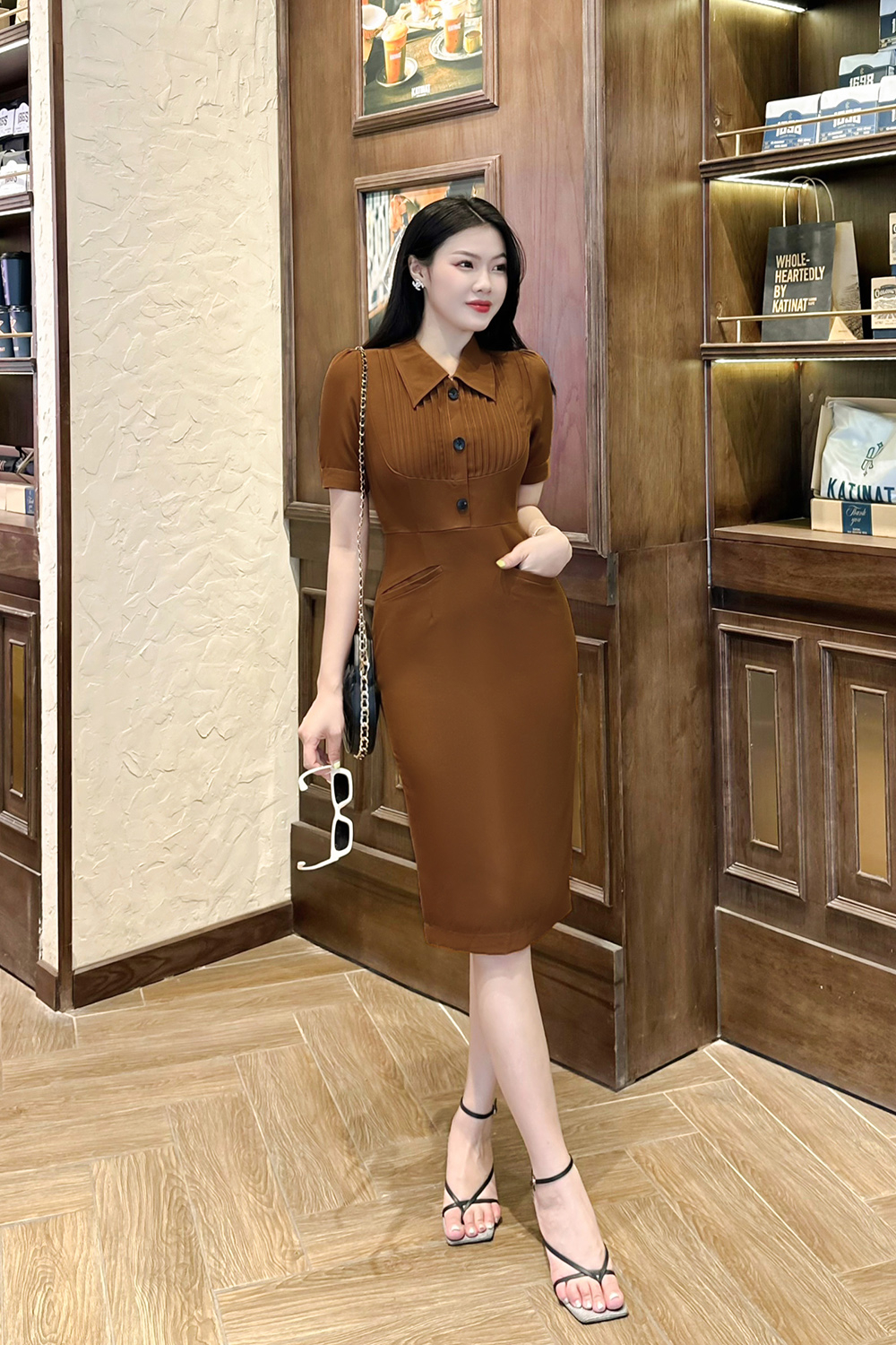 Đầm công sở dáng chữ a cổ peter pan