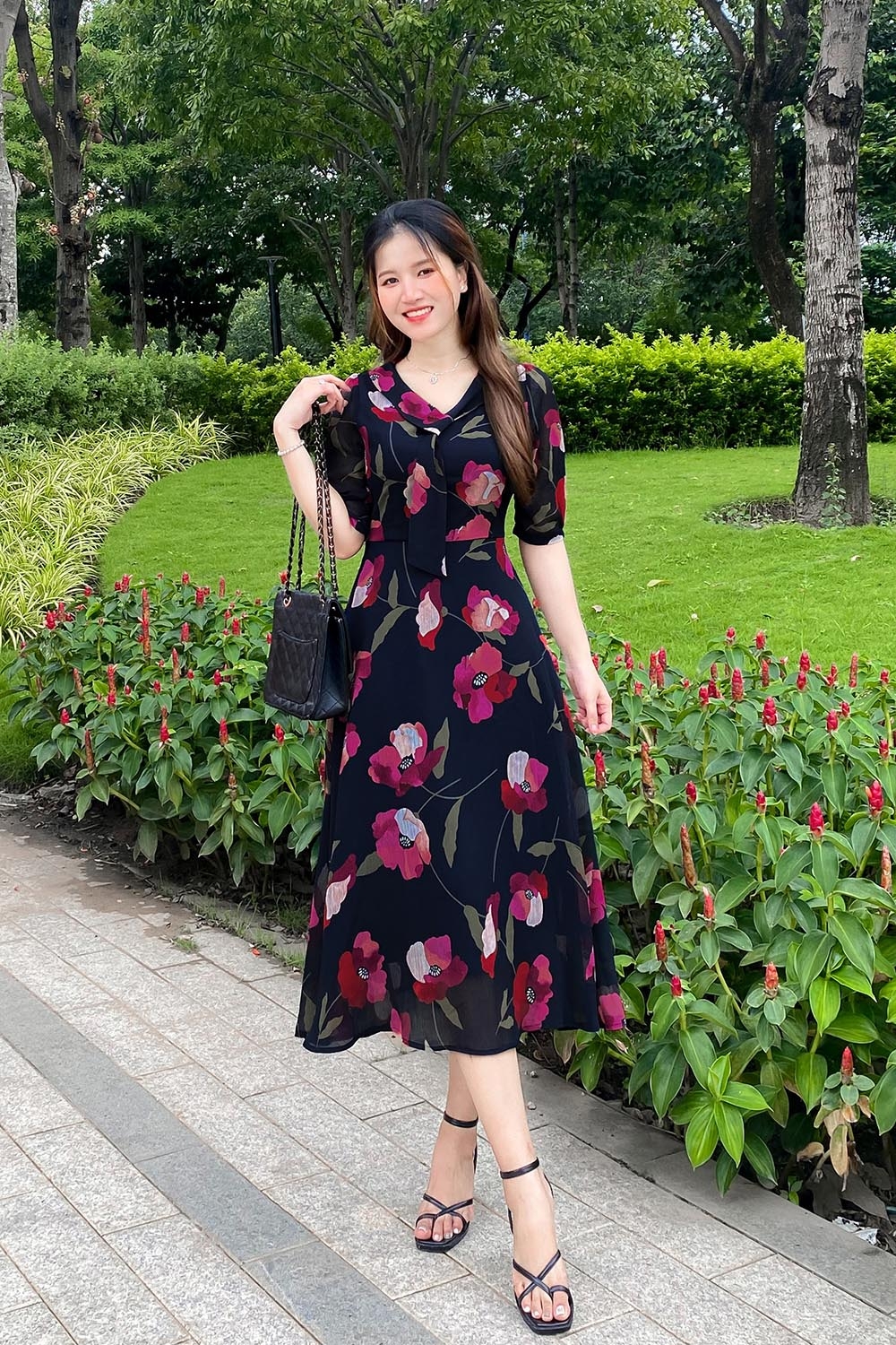 Đầm voan hoa công sở dáng xòe chữ a