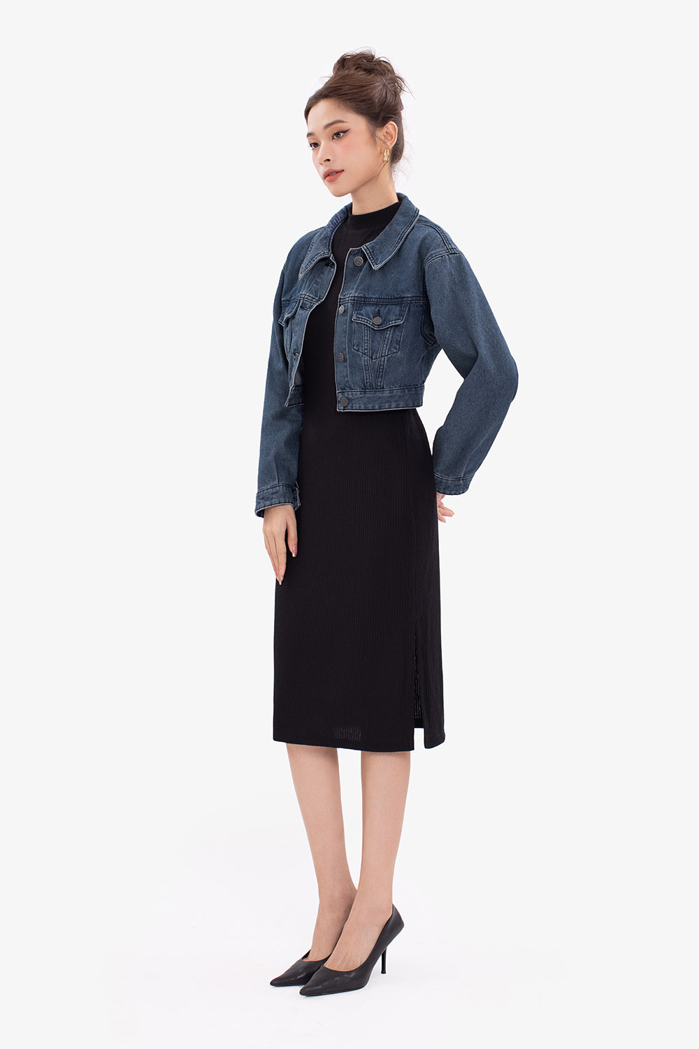 Áo khoác jeans nữ dáng lửng tay dài