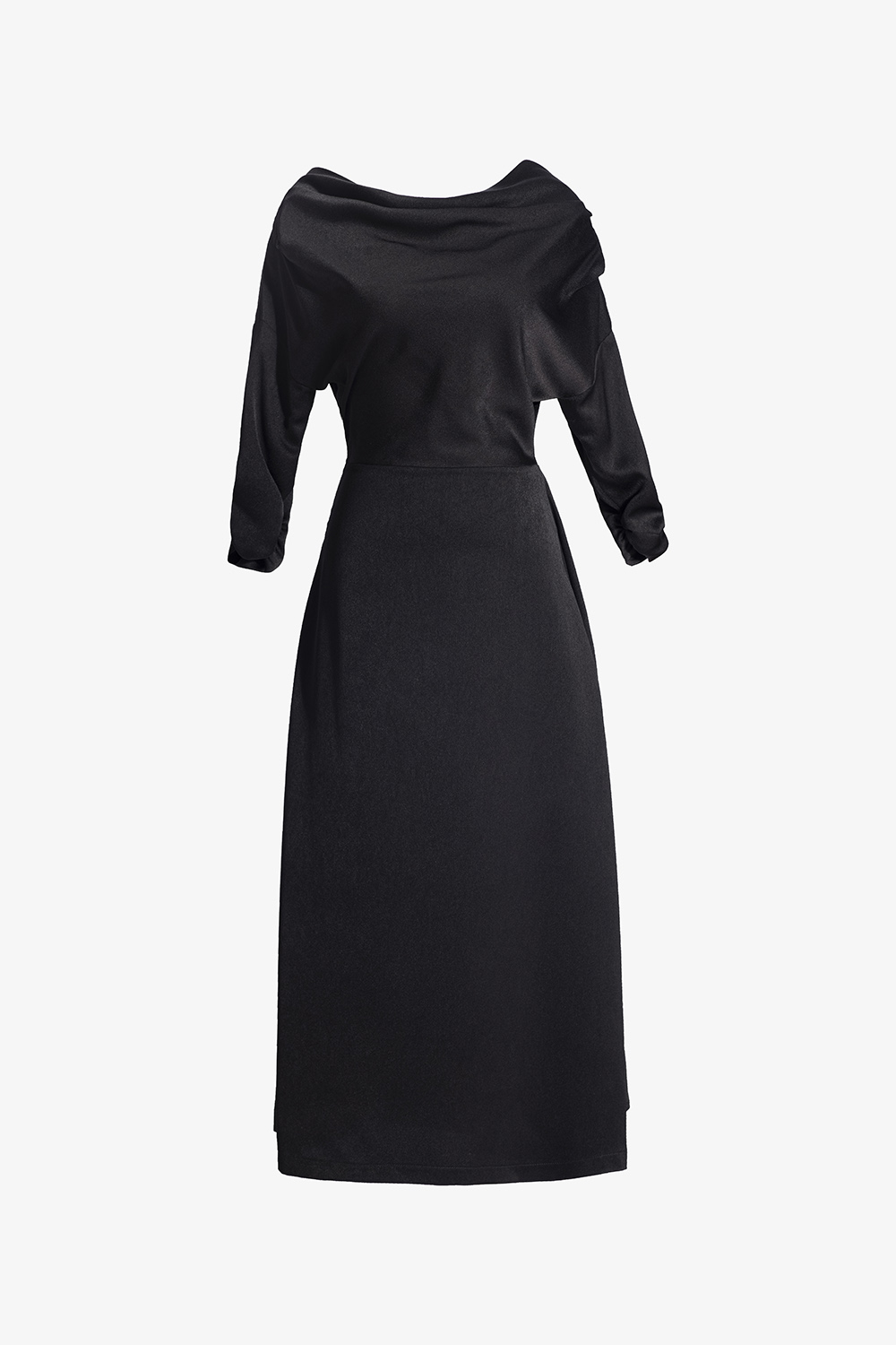 Đầm lụa đen cổ đổ dáng dài