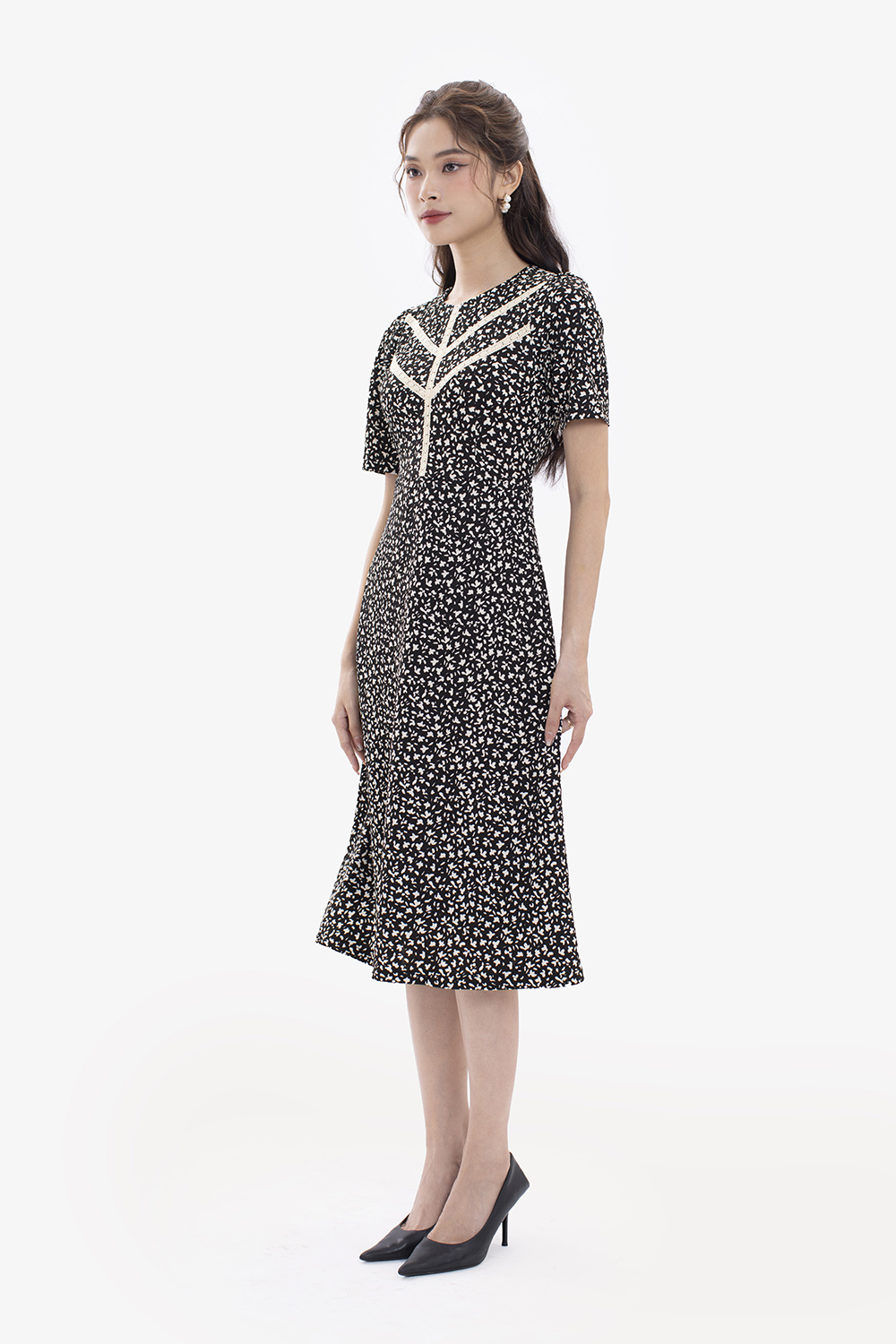 Đầm hoa công sở dáng chữ a phối đăng ten