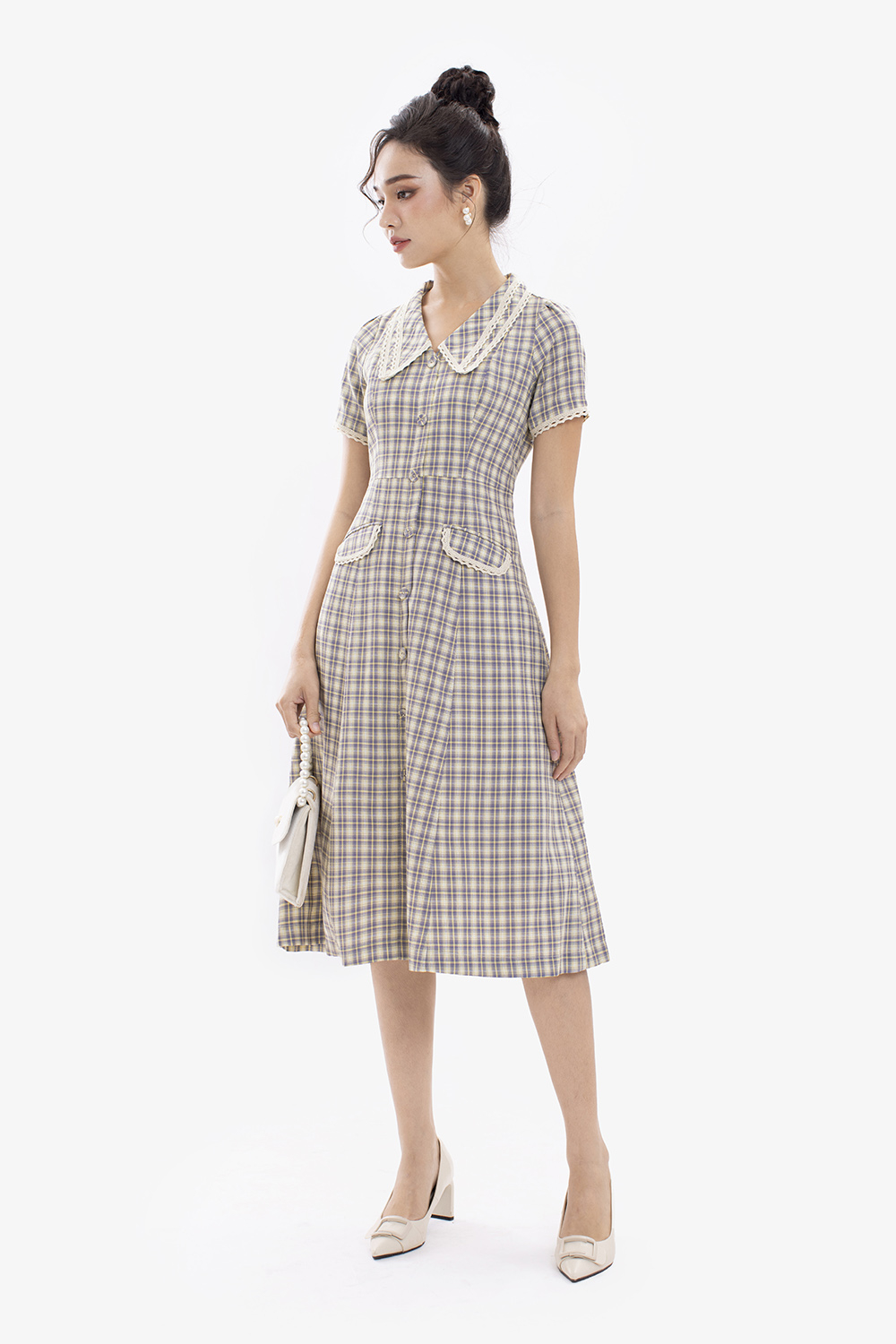 Đầm chữ A hoạ tiết caro cổ lá sen