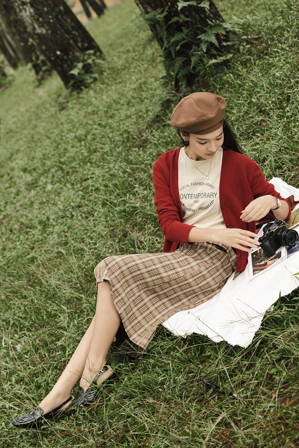 Áo thun nữ phom rộng màu kem