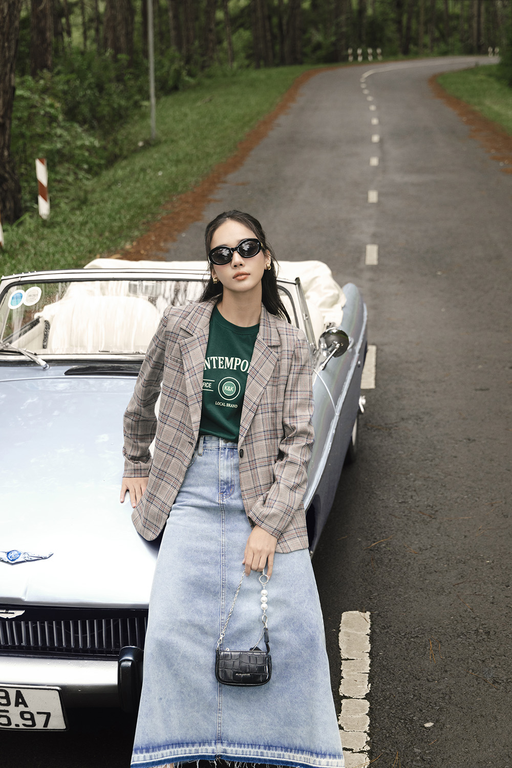 Chân váy jeans dáng dài chữ a