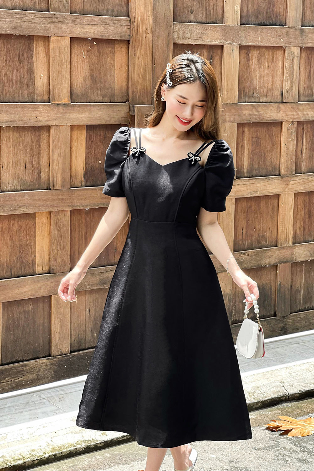Đầm dự tiệc màu đen dáng xòe phối nơ KK163-33