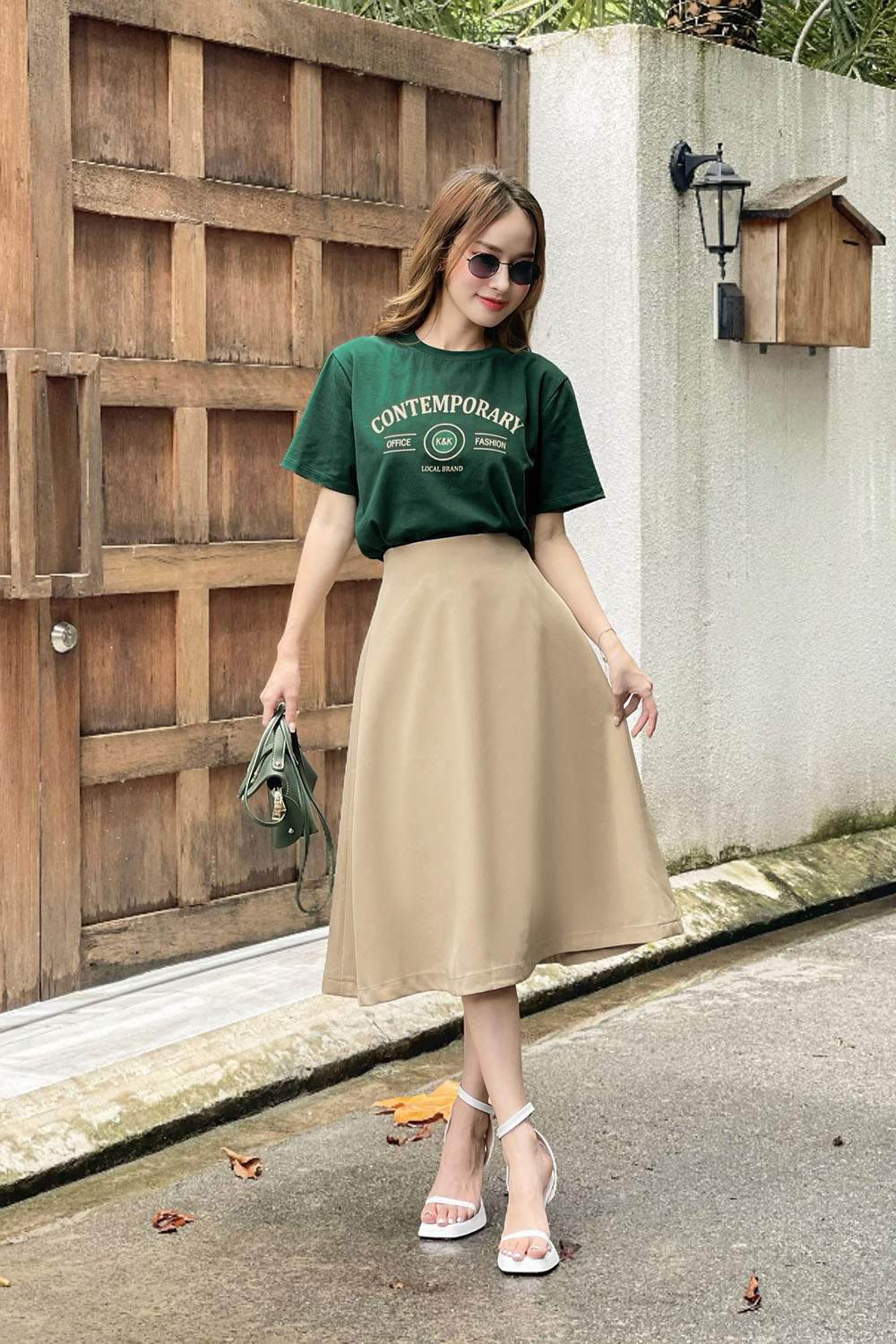 Áo thun nữ in chữ ngắn tay màu xanh