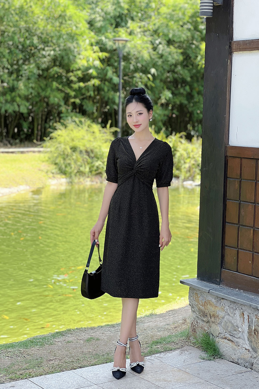 Đầm thun chữ a tay lỡ cổ tim xoắn
