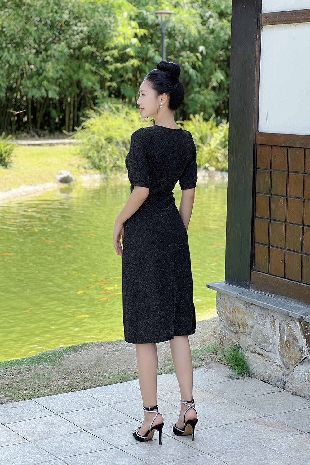 Đầm thun chữ a tay lỡ cổ tim xoắn