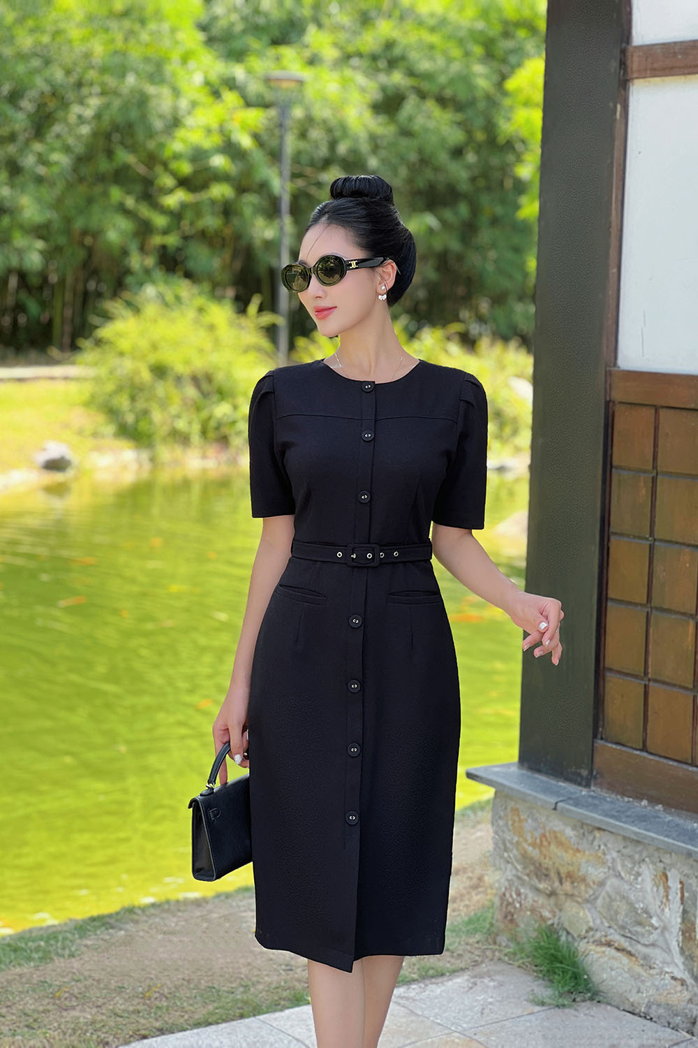 Đầm đen công sở ôm body phối thắt lưng