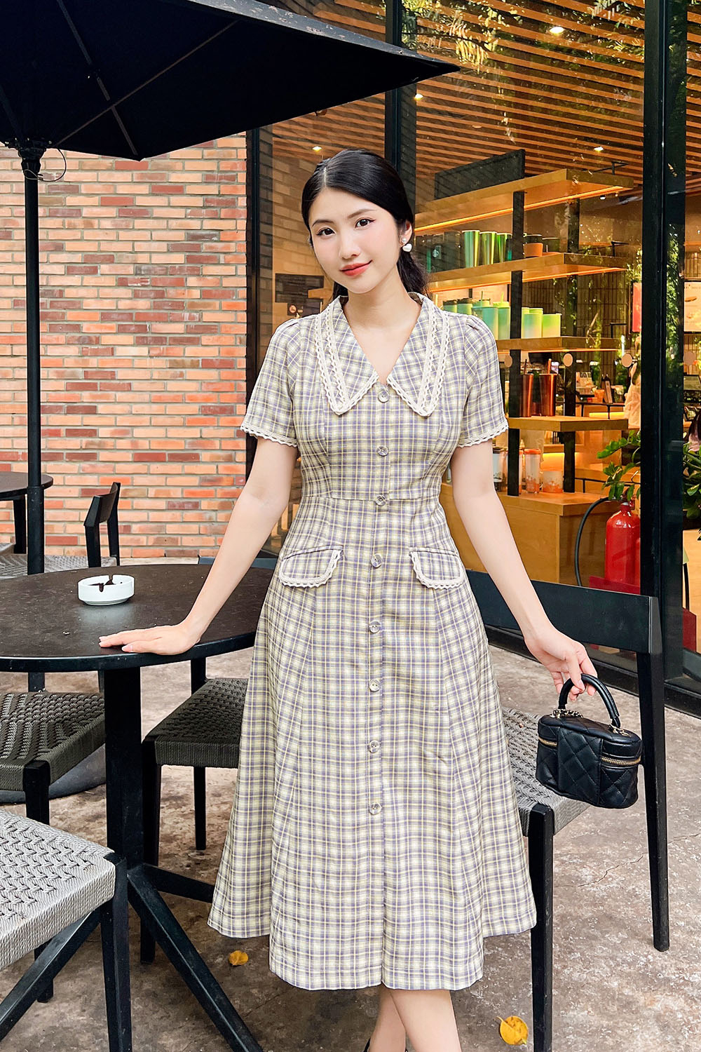 Đầm chữ A hoạ tiết caro cổ lá sen