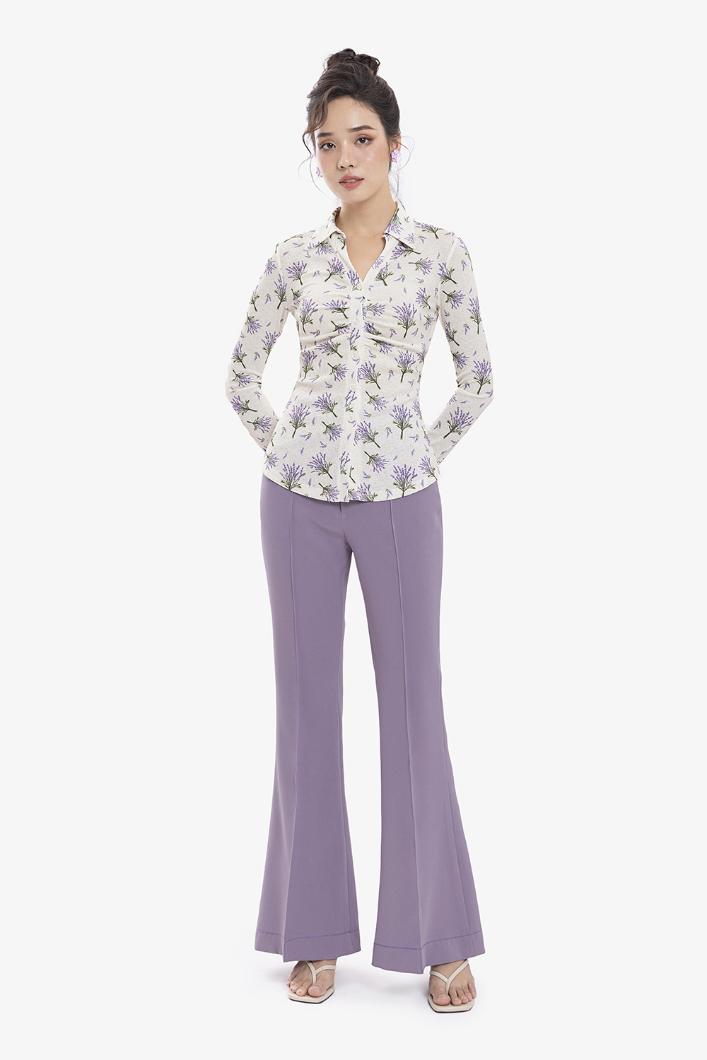 Áo sơ mi thun hoạ tiết hoa lavender nhún ngực