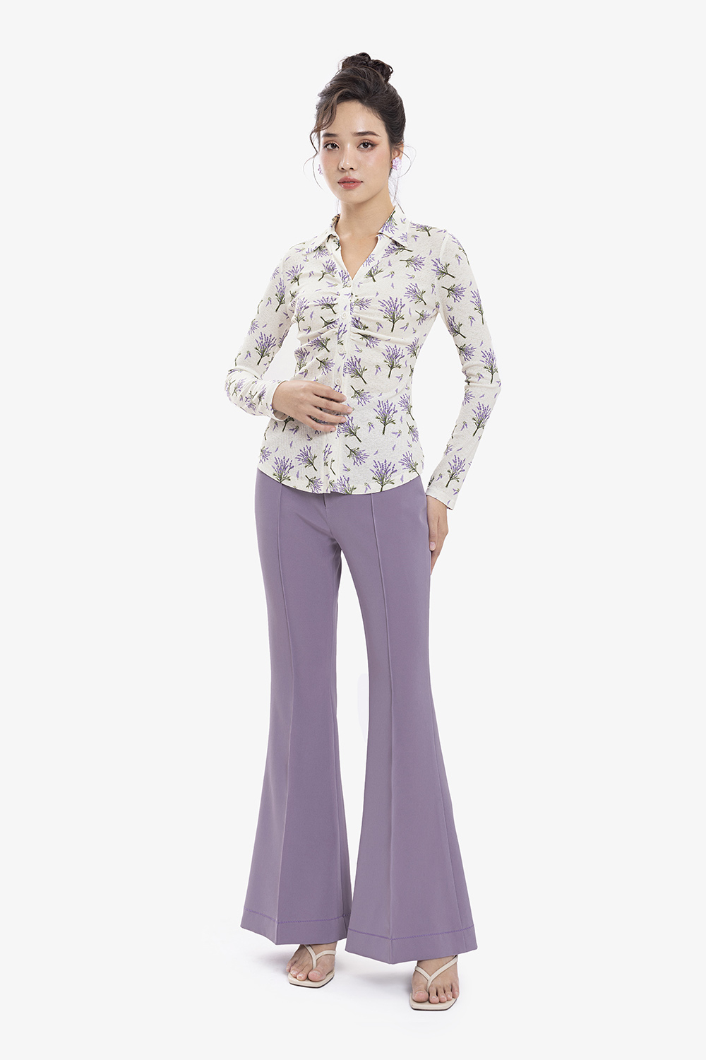 Quần lưng cao ống loe màu tím