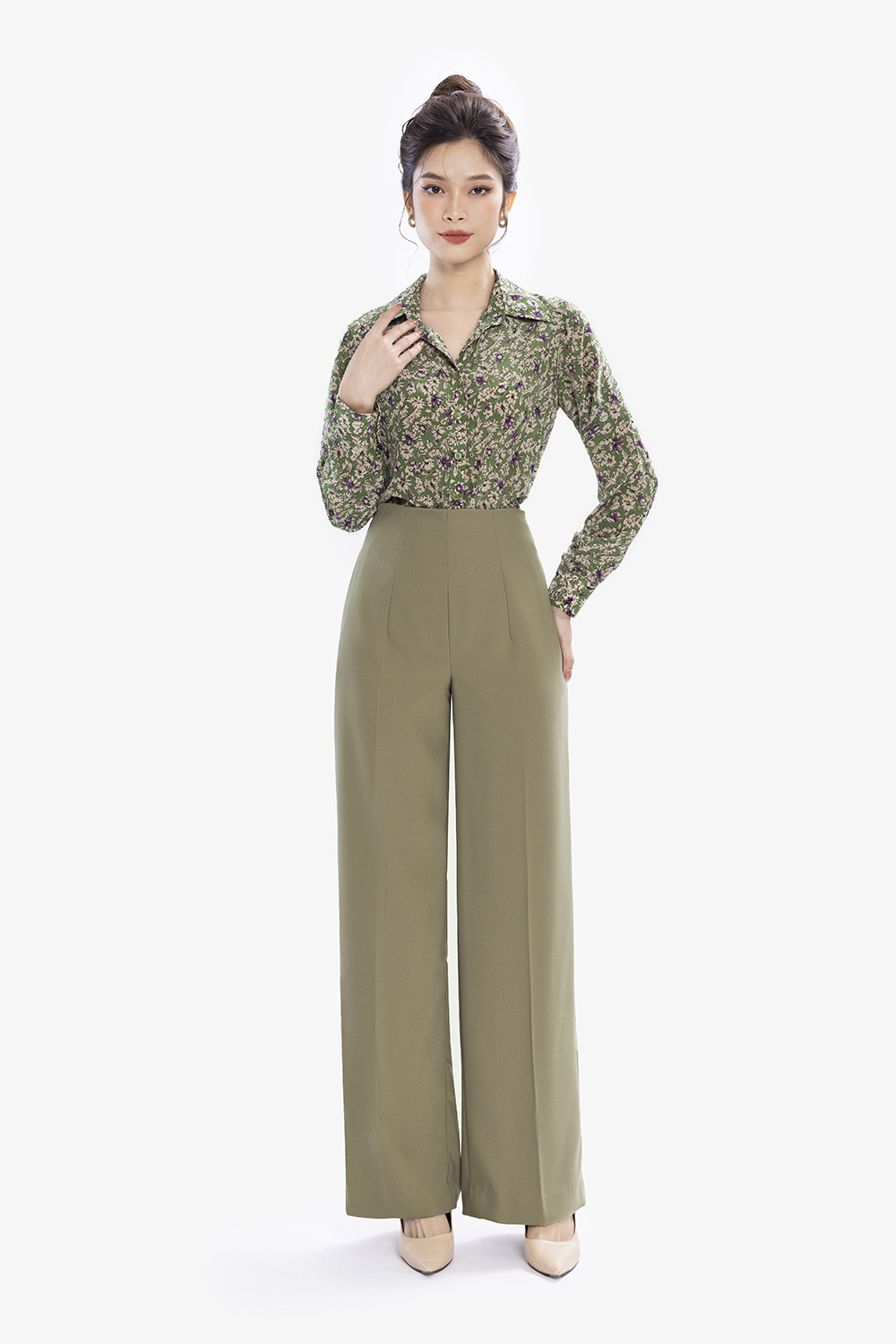 Áo sơ mi nữ họa tiết hoa tay dài