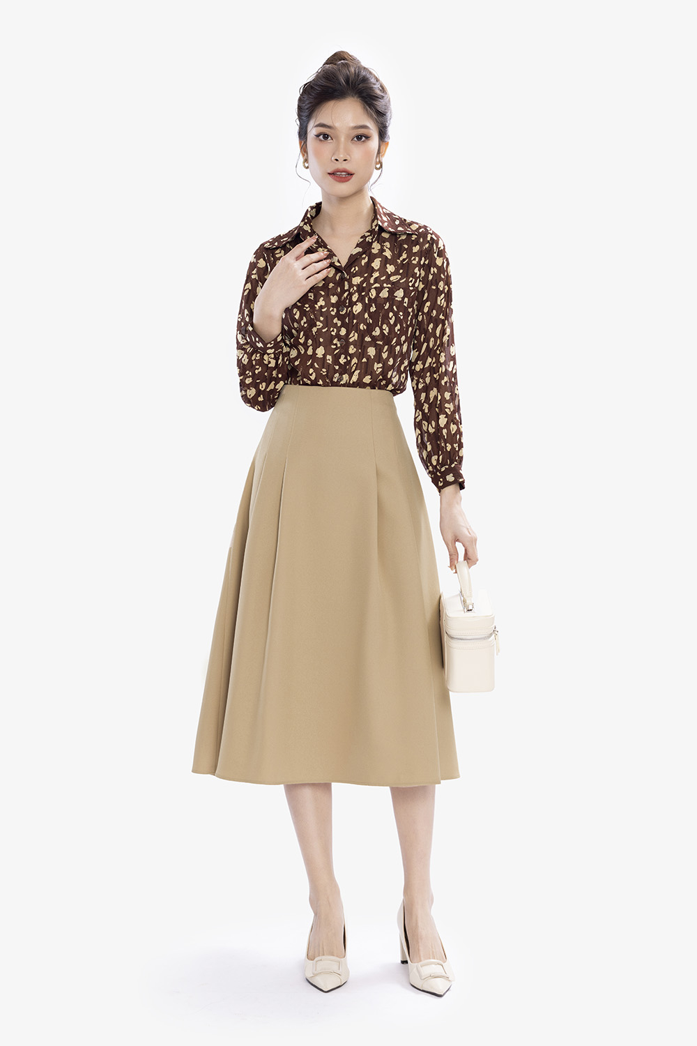 Áo sơ mi công sở nữ màu nâu họa tiết