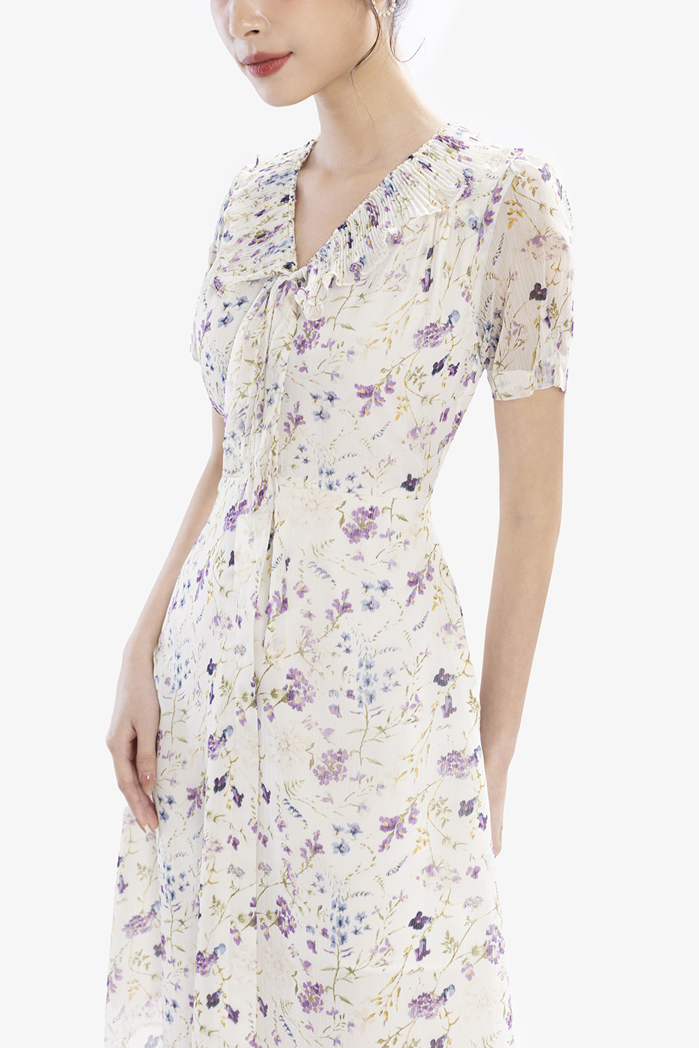 Đầm hoa trắng dáng chữ A cổ phối nơ