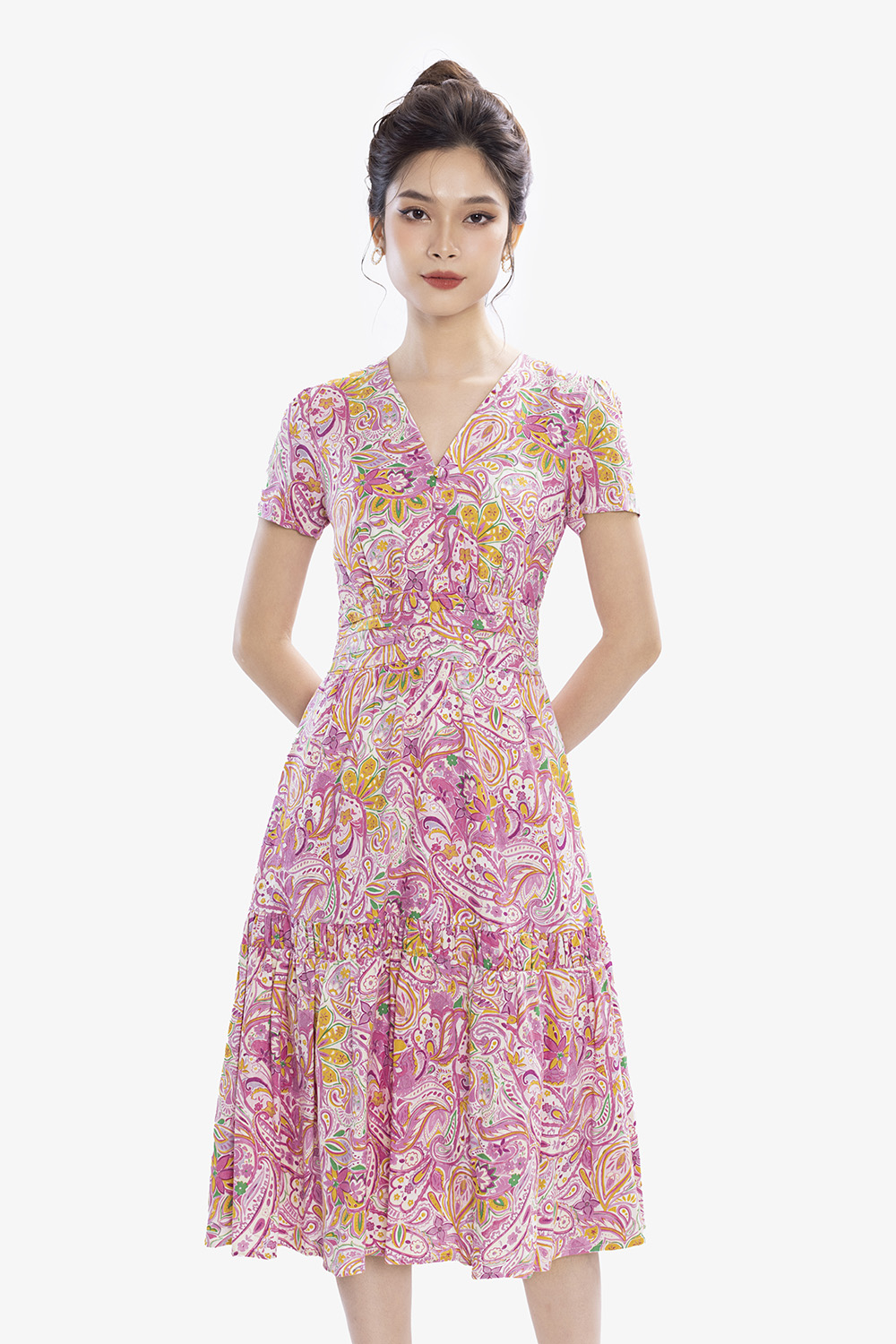 Đầm xòe cổ tim xếp ly eo hoạ tiết nhiều màu