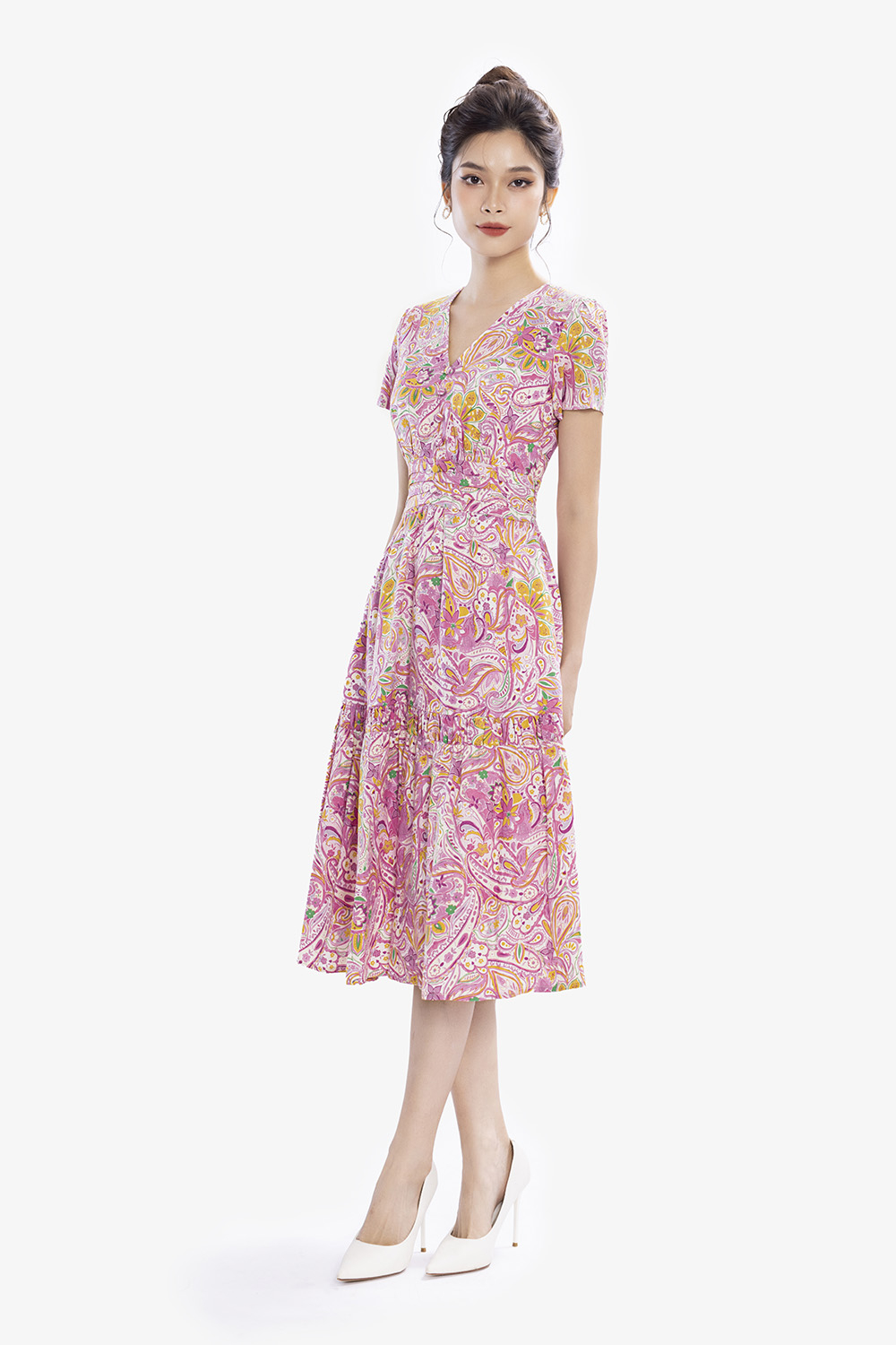 Đầm xòe cổ tim xếp ly eo hoạ tiết nhiều màu