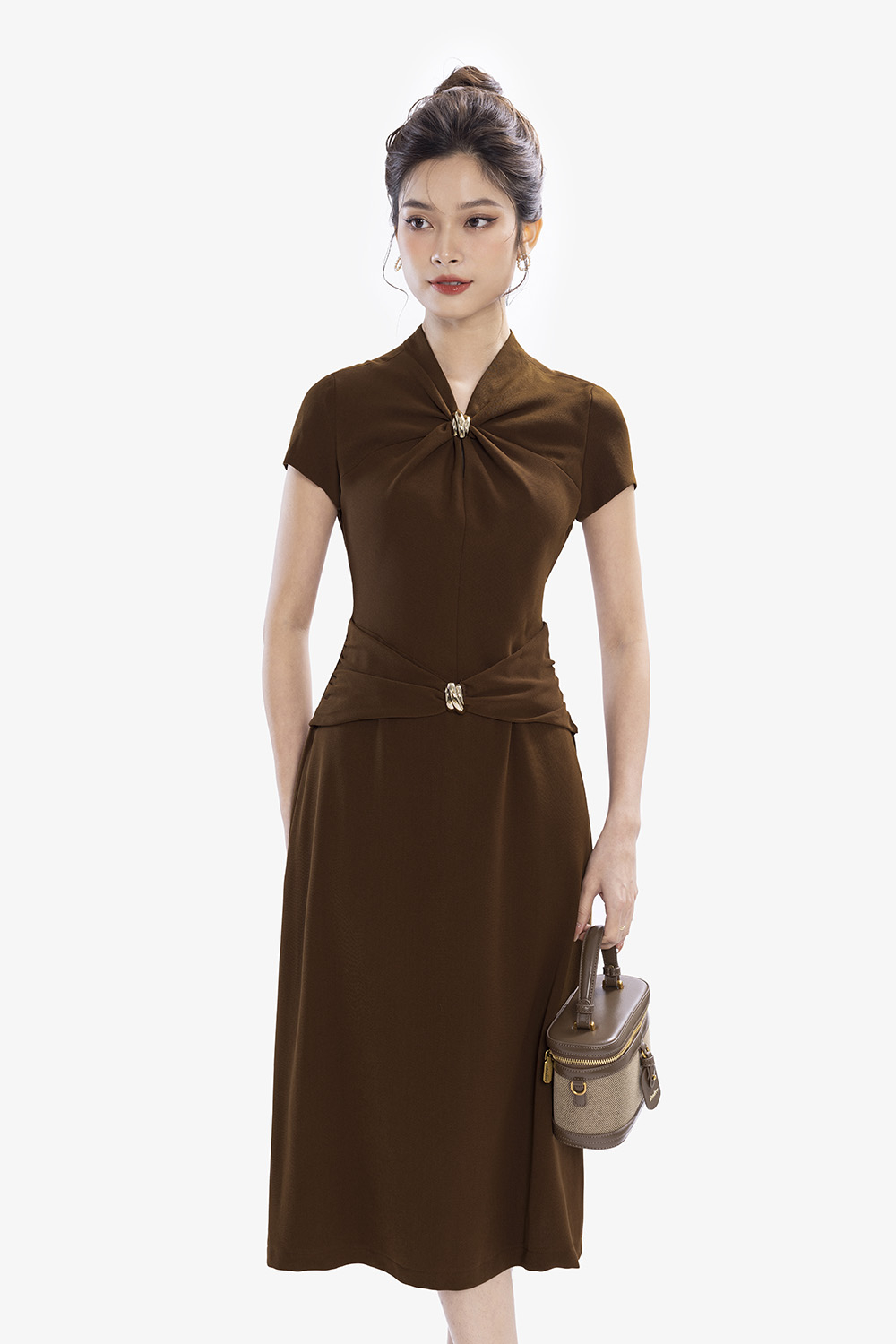 Đầm nâu công sở dáng xòe a cổ cách điệu