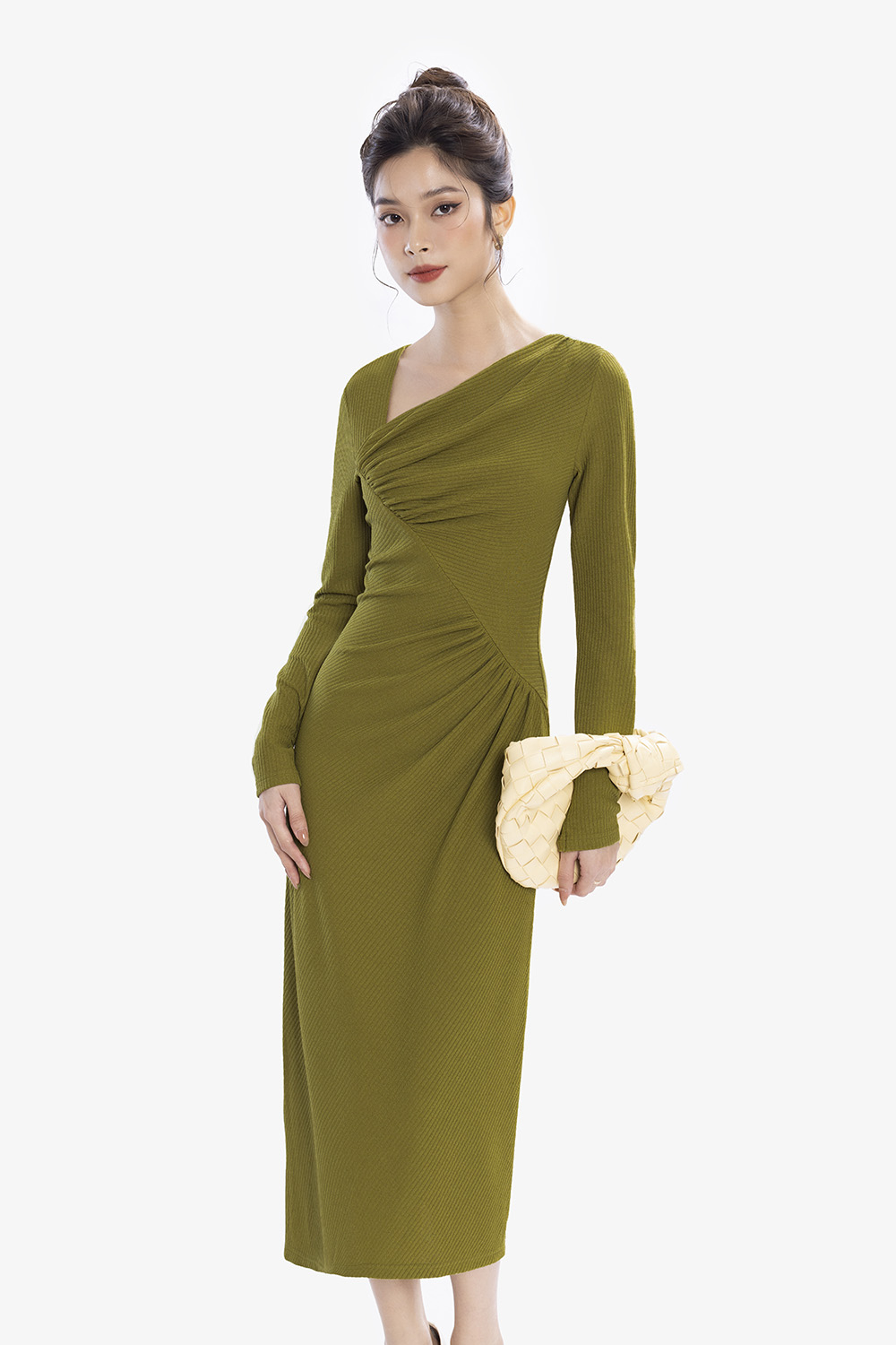 Đầm thun ôm body tay dài cổ cách điệu