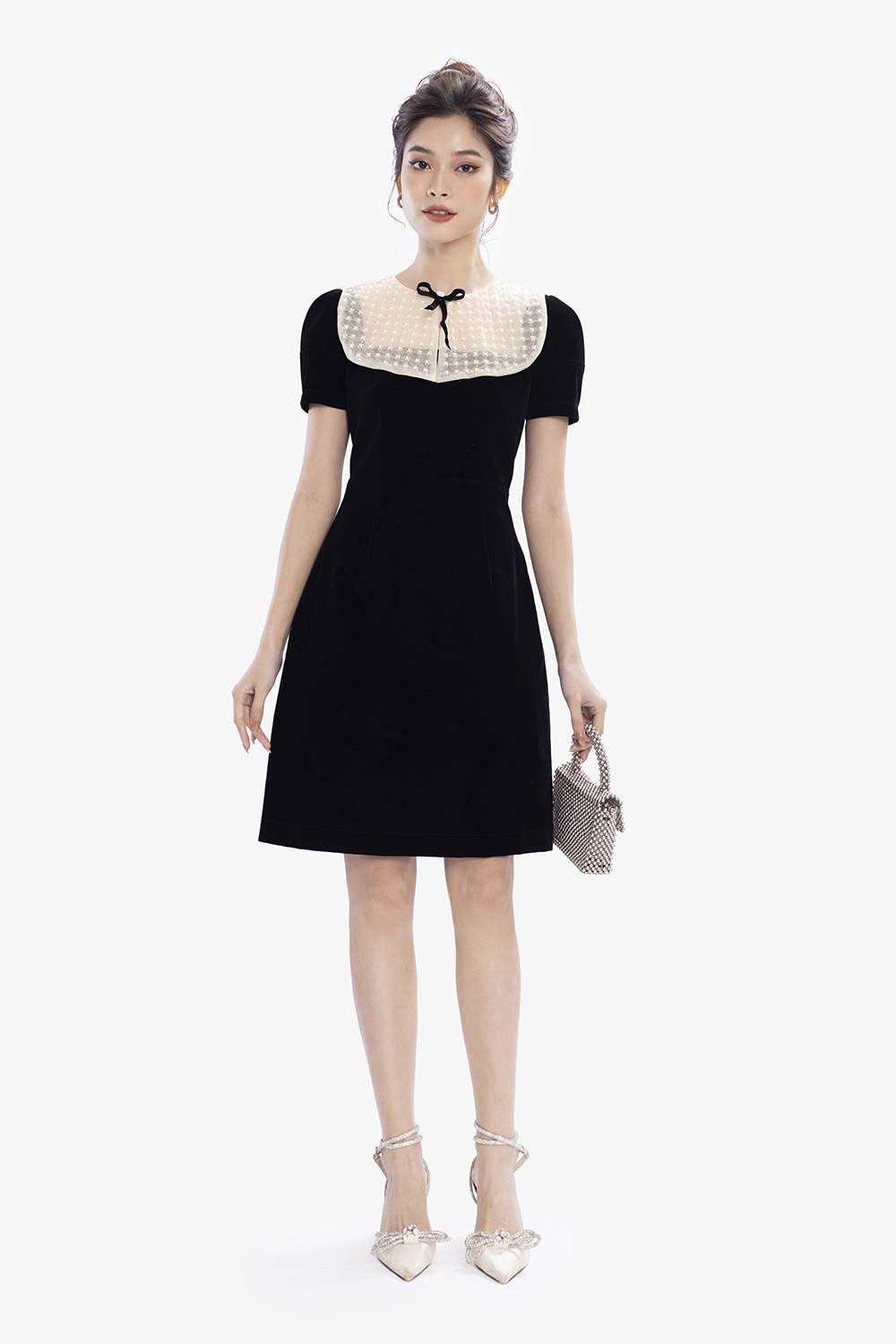 Đầm nhung đen dự tiệc dáng chữ a