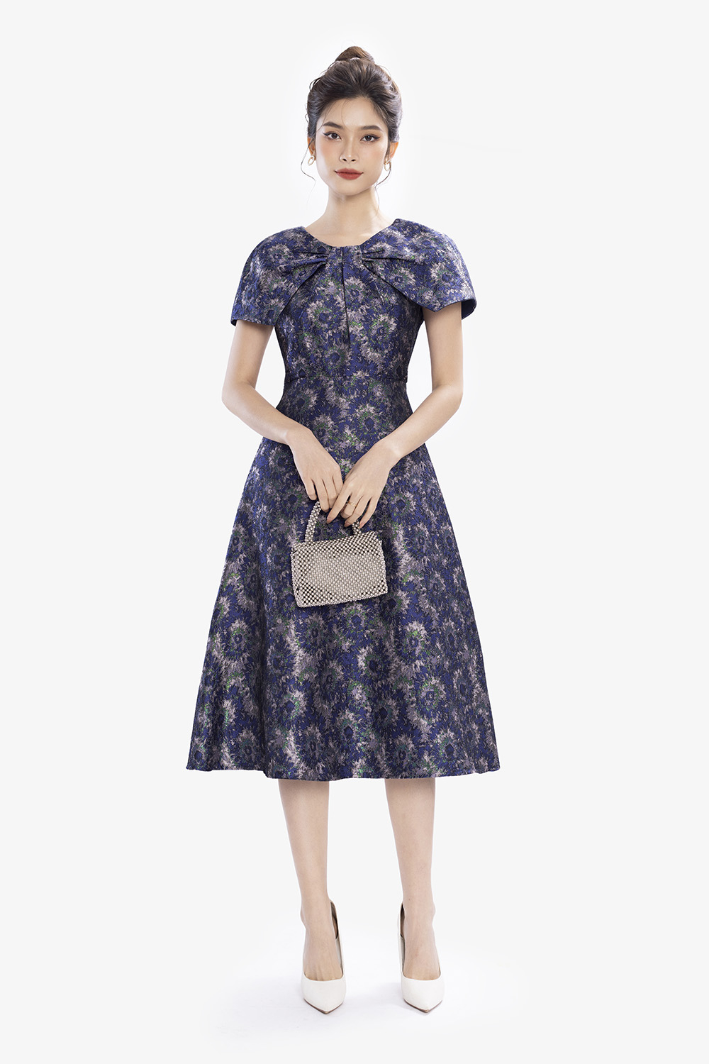 Đầm xòe tafta dự tiệc họa tiết cổ cách điệu