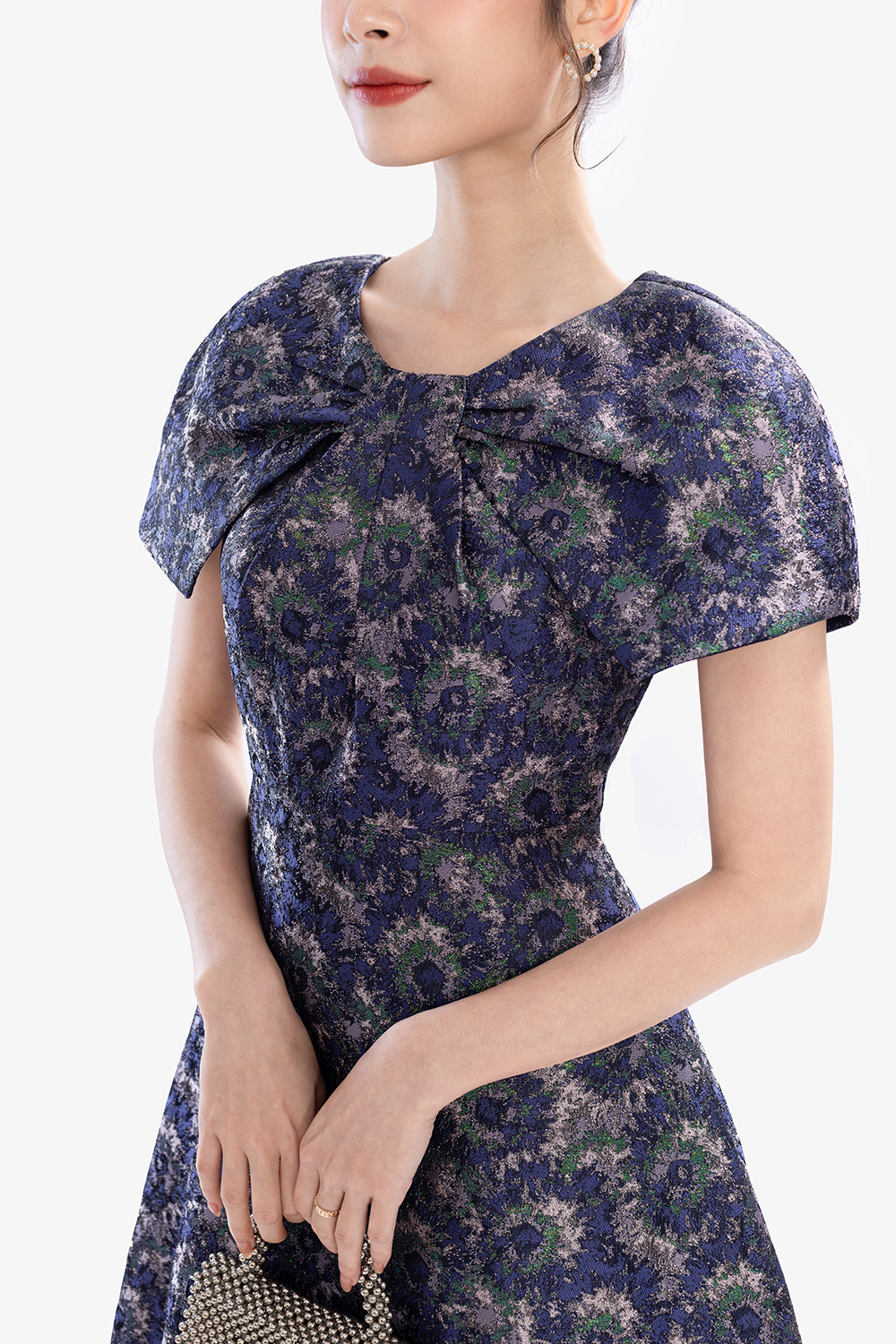 Đầm xòe tafta dự tiệc họa tiết cổ cách điệu