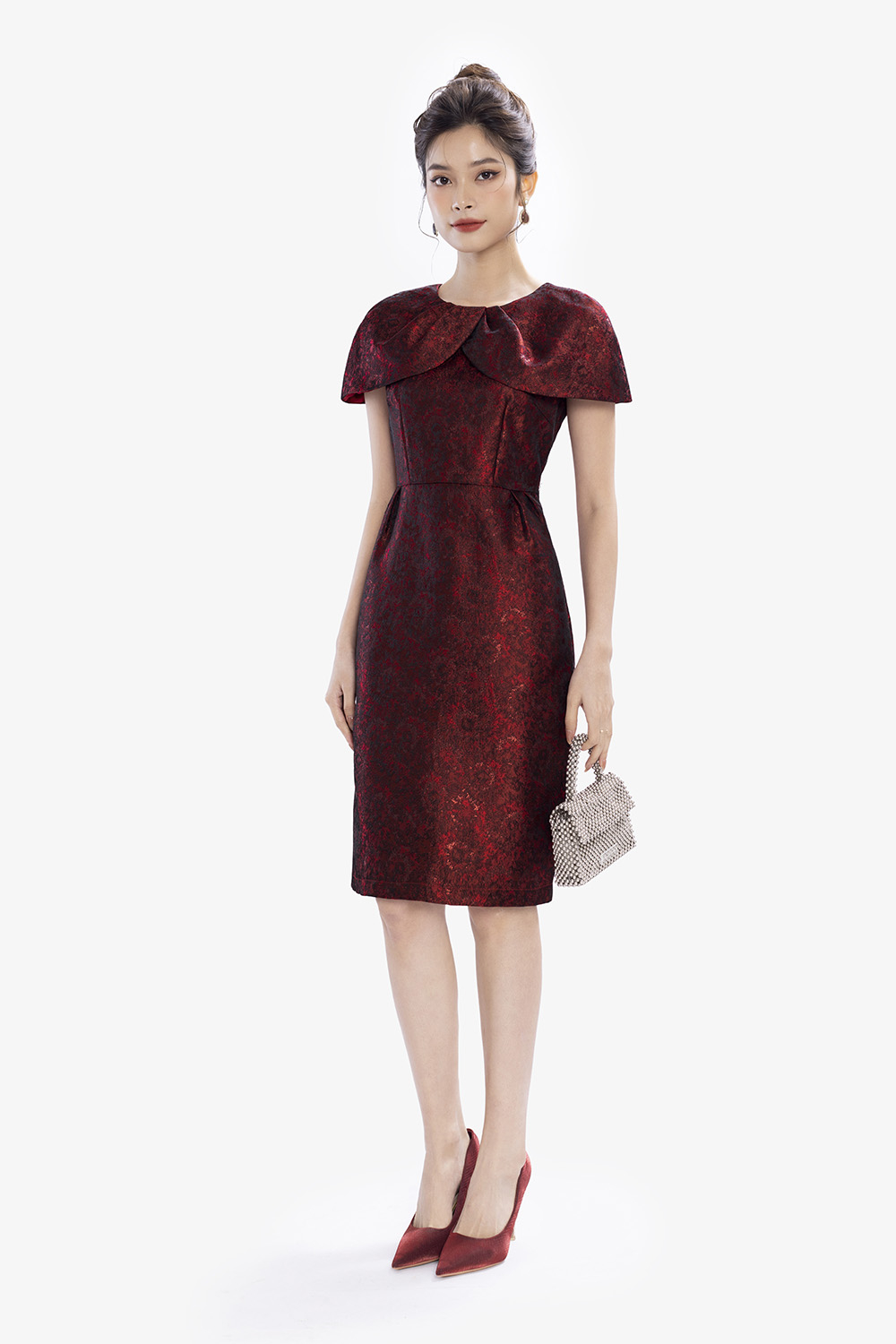 Đầm tafta dự tiệc màu đỏ cổ cách điệu