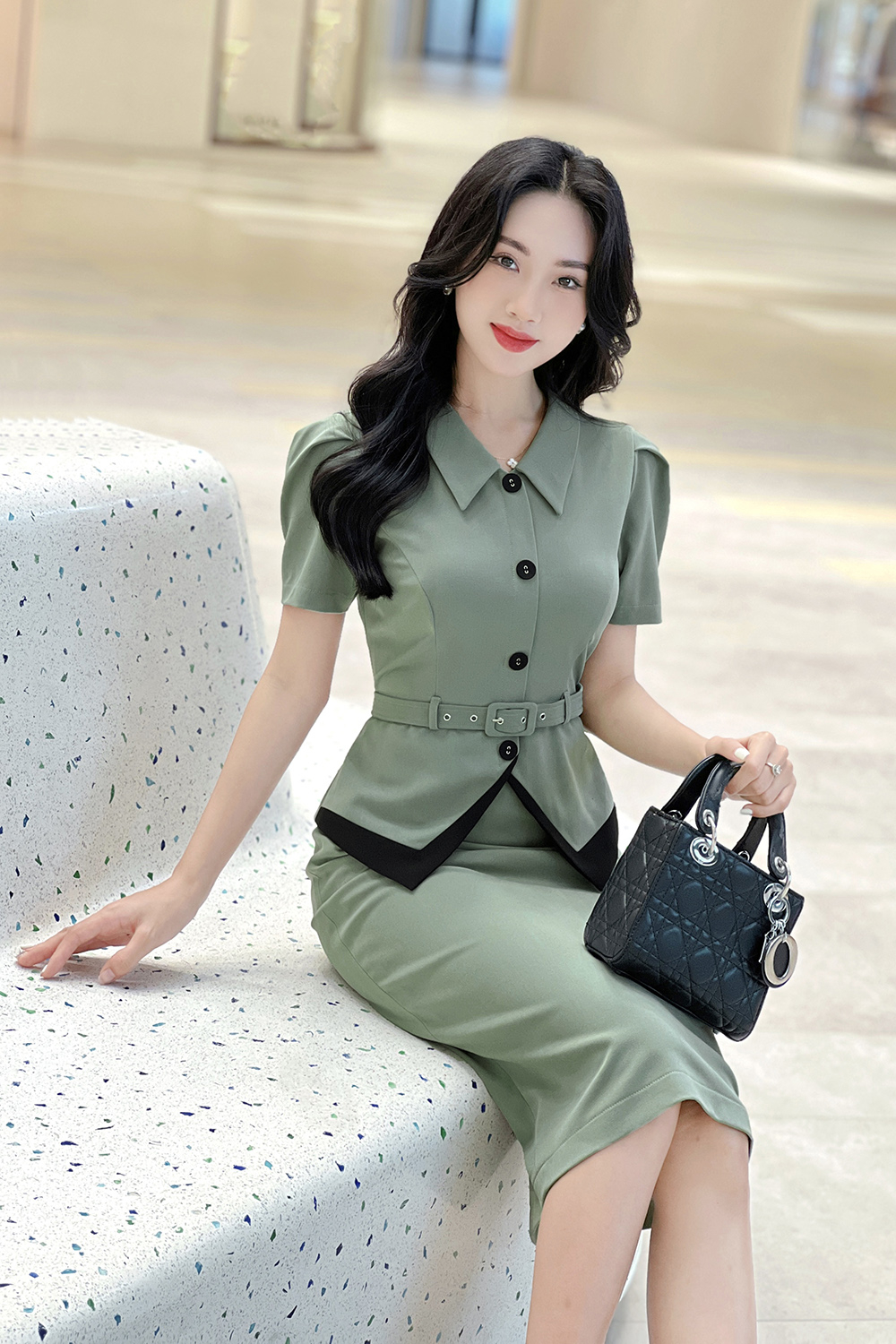 Đầm ôm công sở kiểu peplum màu xanh