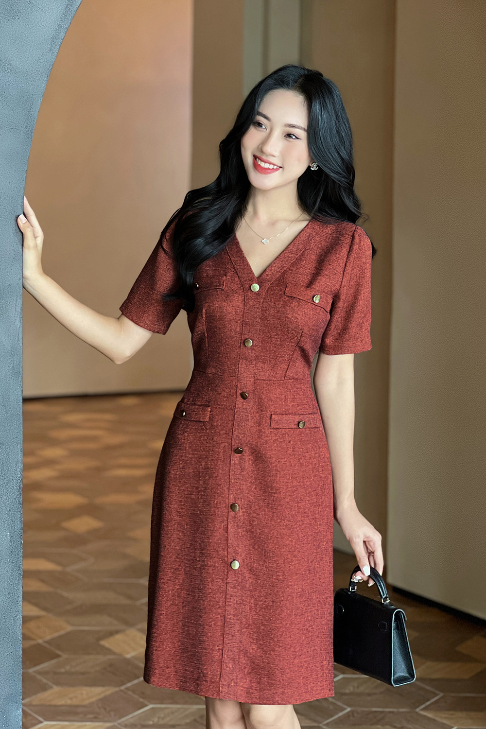 Hàng có sẵn] Chân Váy Công Sở Cao Cấp, Chân Váy Xếp Ly Với Tông Màu Nâu Tây  Sang Trọng Qúy Phái | Shopee Việt Nam
