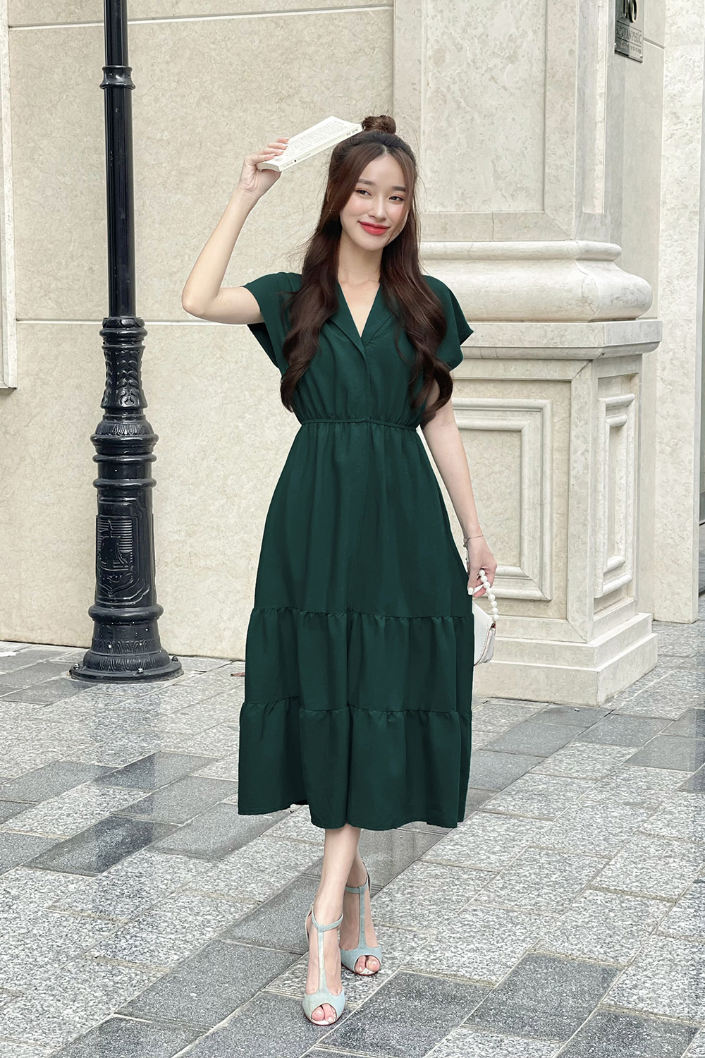 Đầm xanh đuôi cá dáng xòe tay hến KK163-26