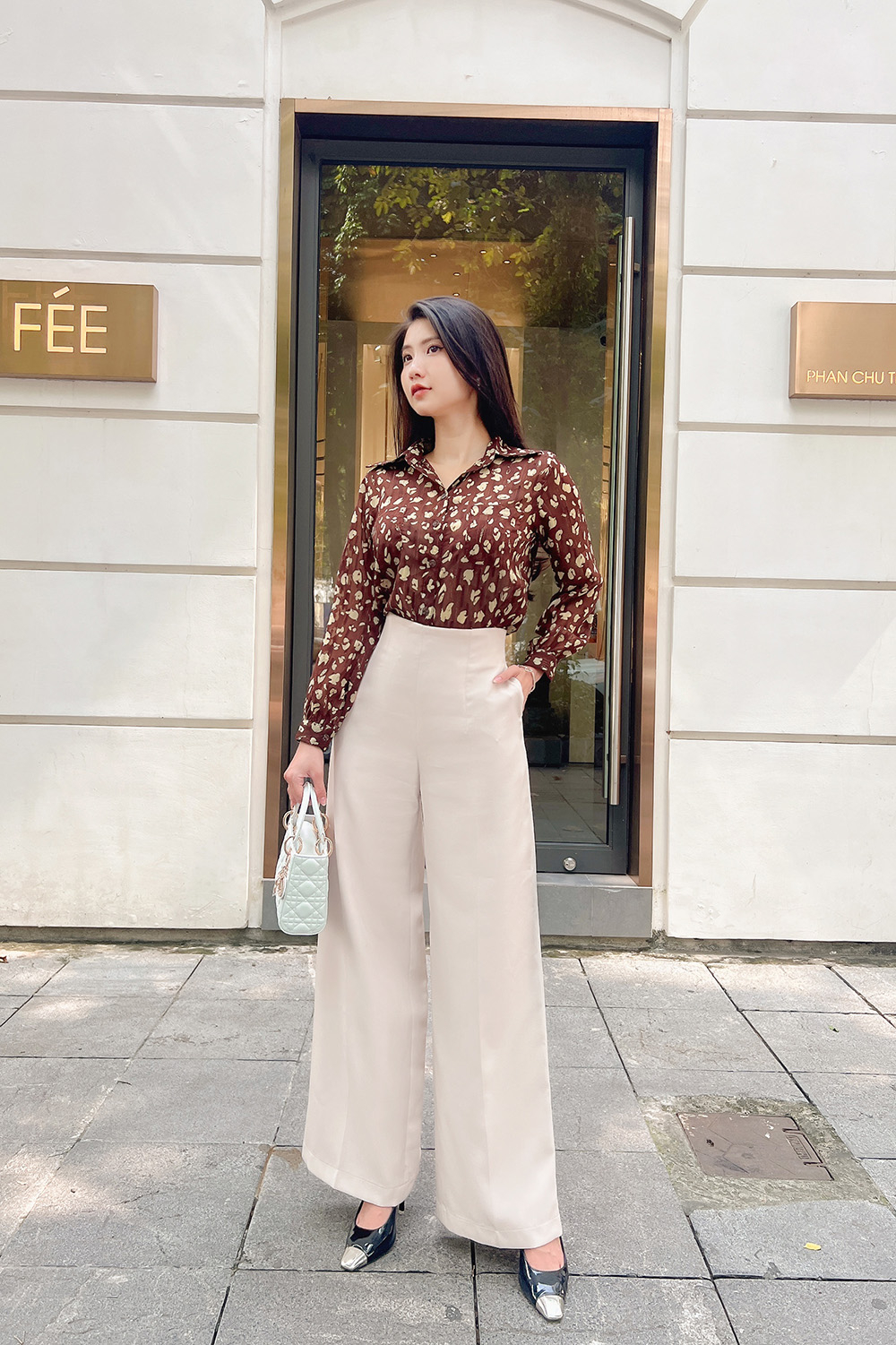 Áo sơ mi công sở nữ màu nâu họa tiết ASM14-23